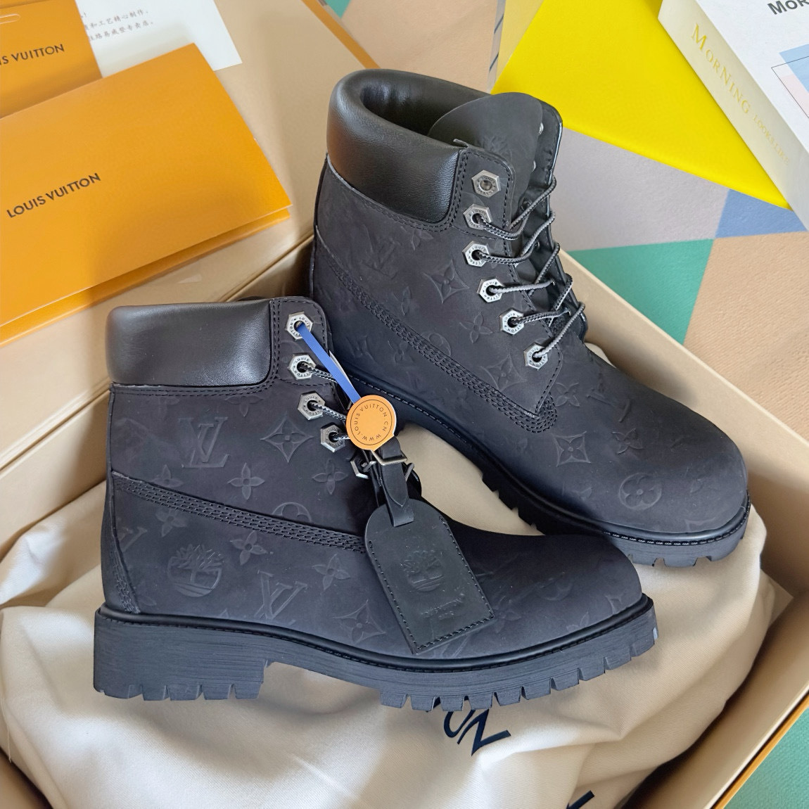 Shoe Men's Boots — 3a140558 Angle 1