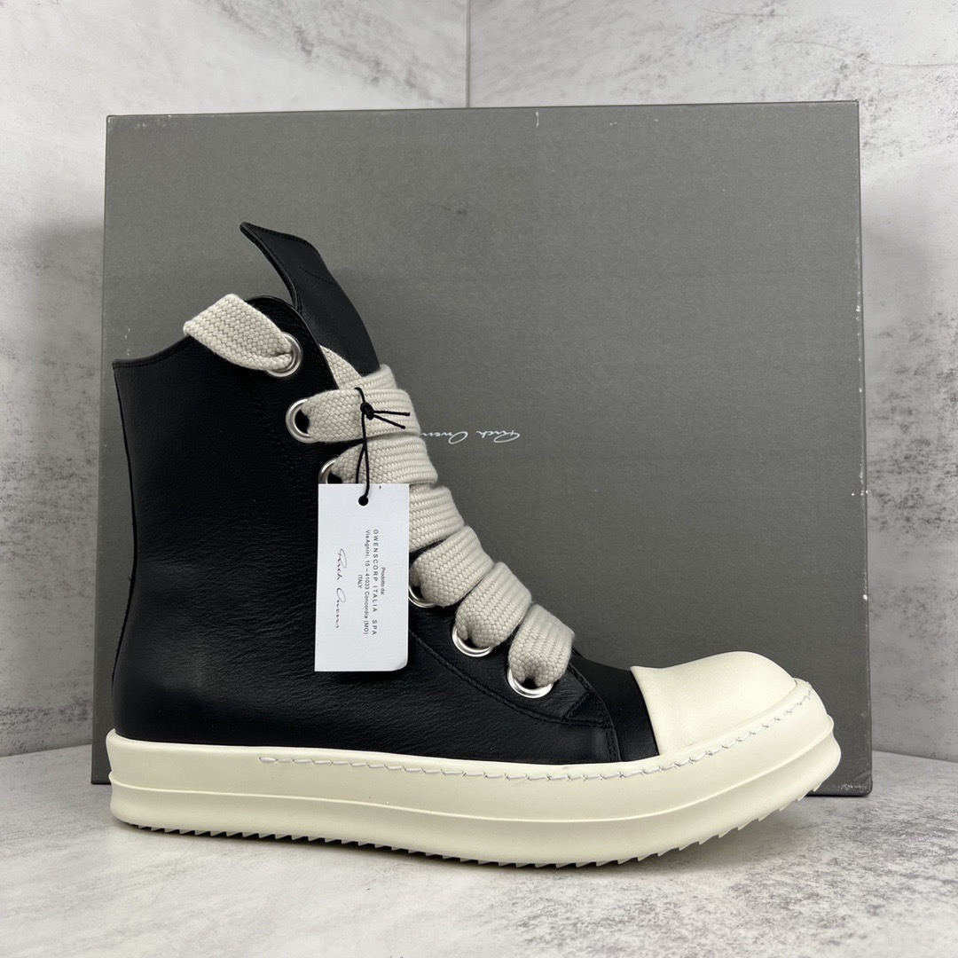 Shoe Men's Boots — 5308e3e0 Angle 1