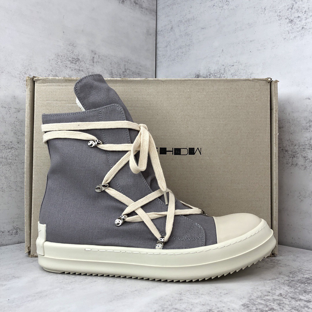 Shoe Men's Boots — 638289bc Angle 1