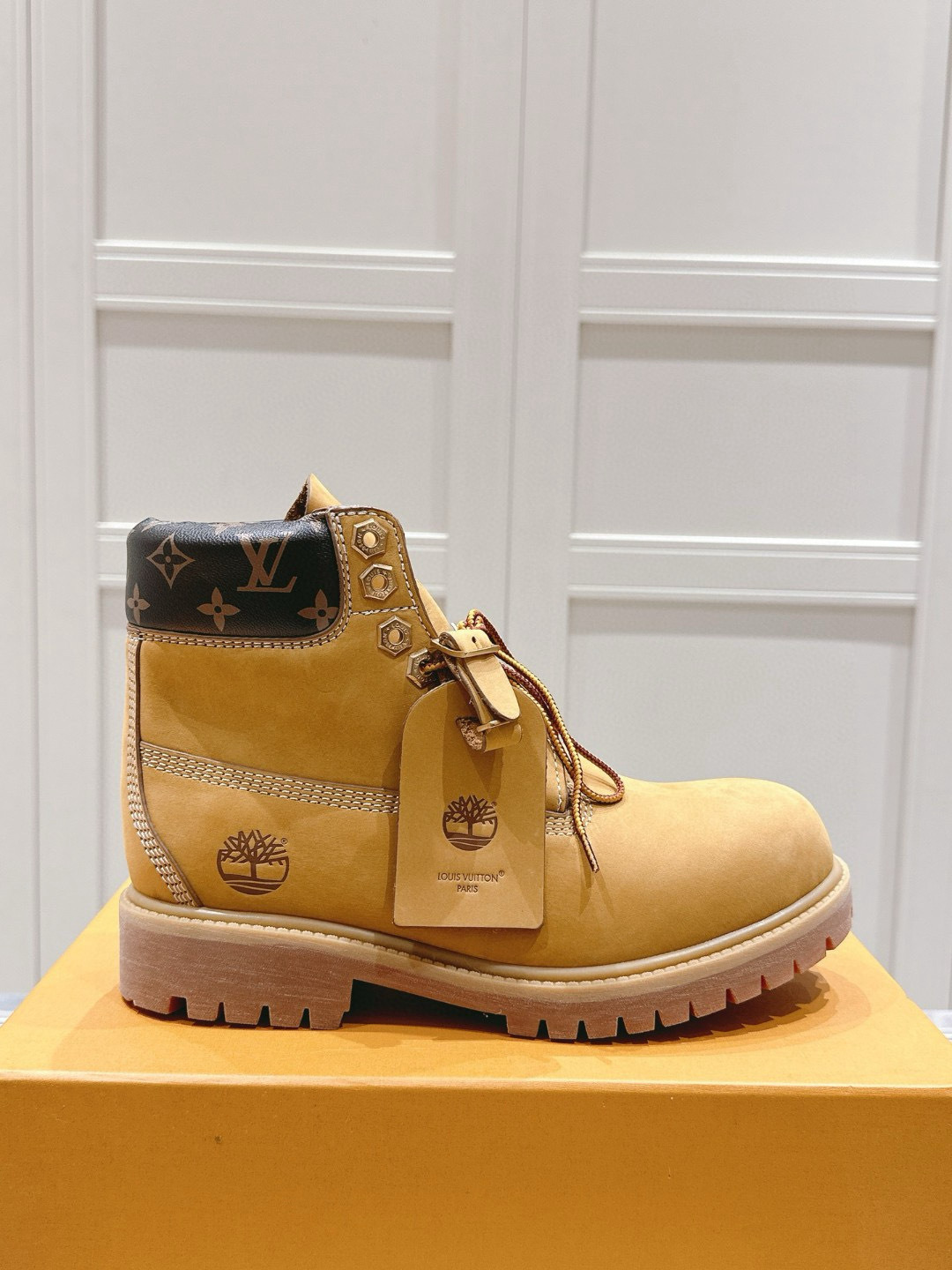 Shoe Men's Boots — 6e87daac Angle 1