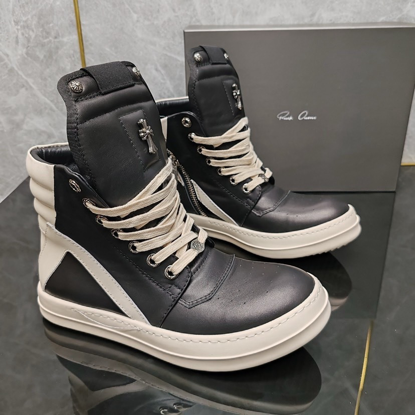 Shoe Men's Boots — 72e0639c Angle 1