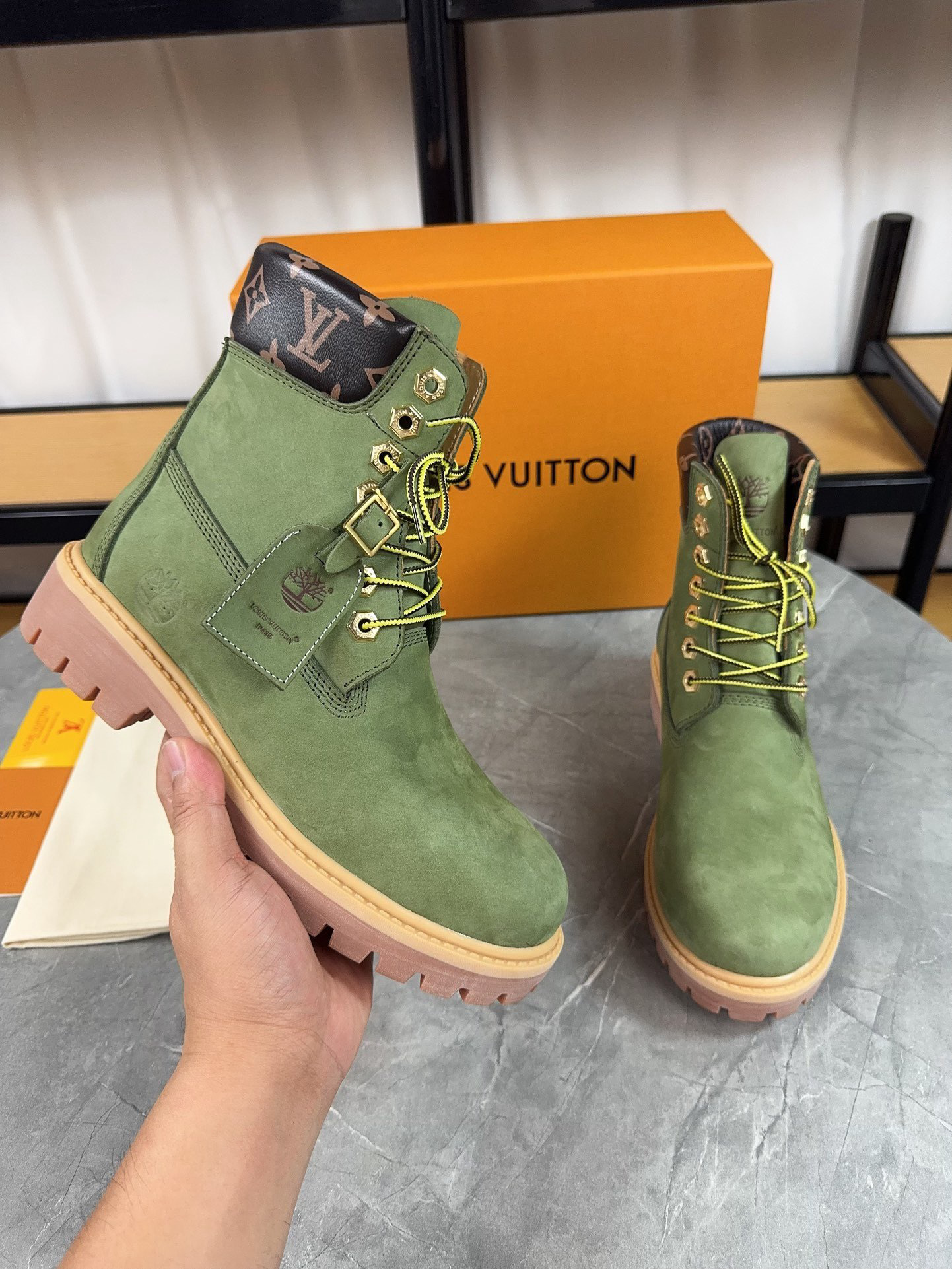 Shoe Men's Boots — 89acb7e6 Angle 1