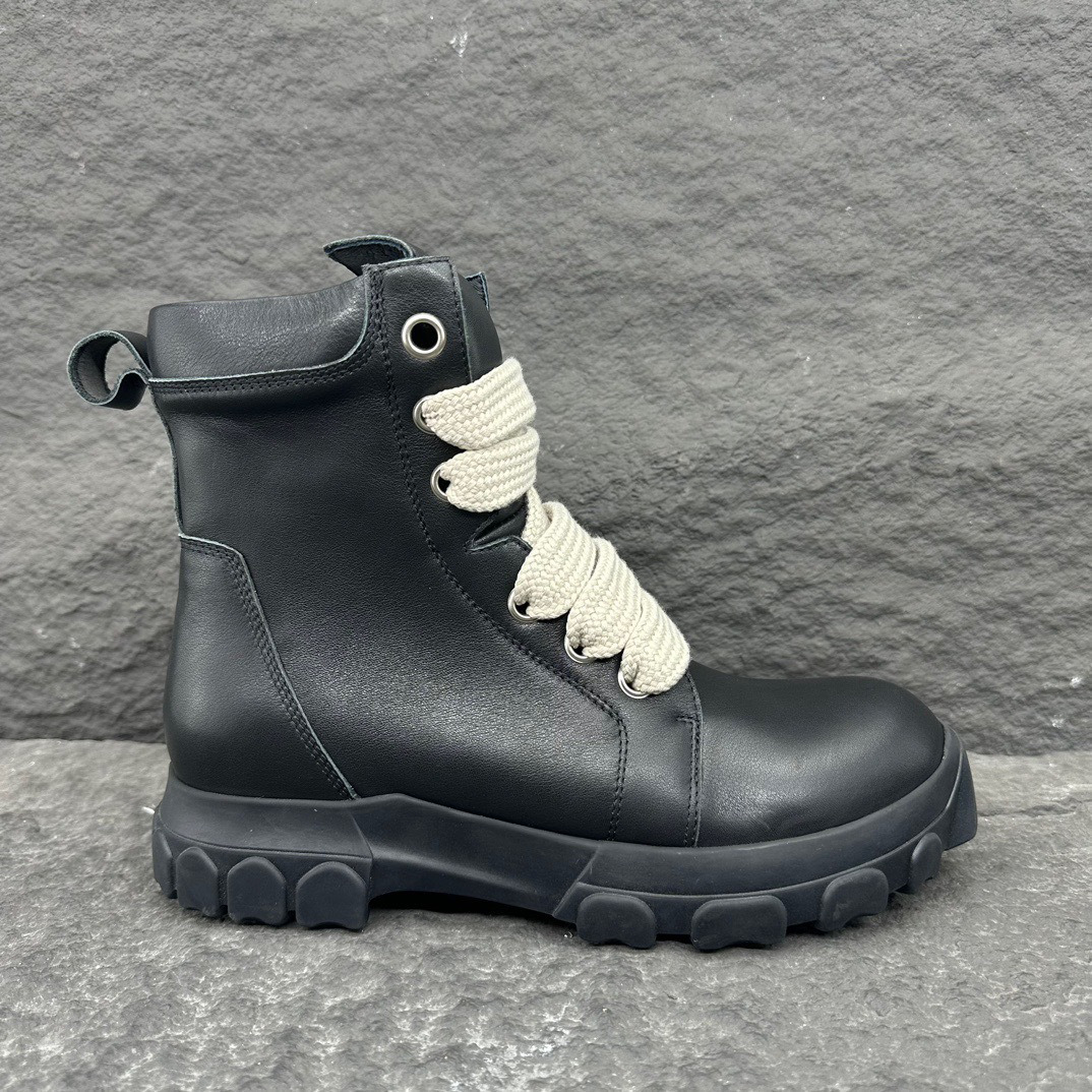 Shoe Men's Boots — b4aee42b Angle 1