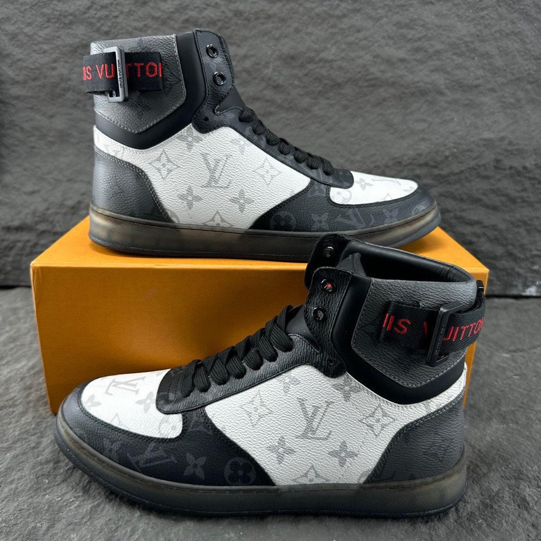 Shoe Men's Boots — b4b44daf Angle 1