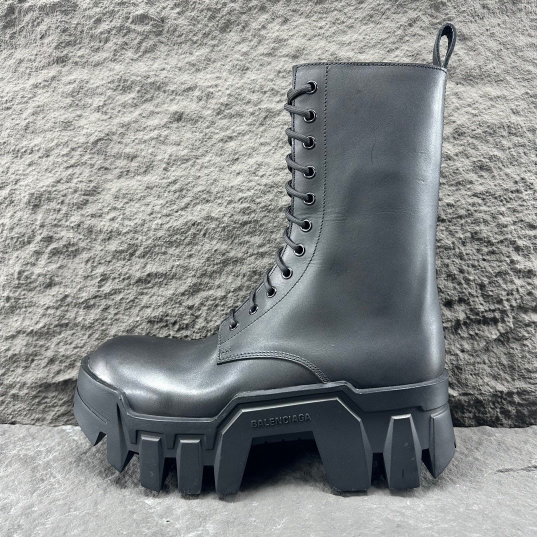 Shoe Men's Boots — f05897bd Angle 1
