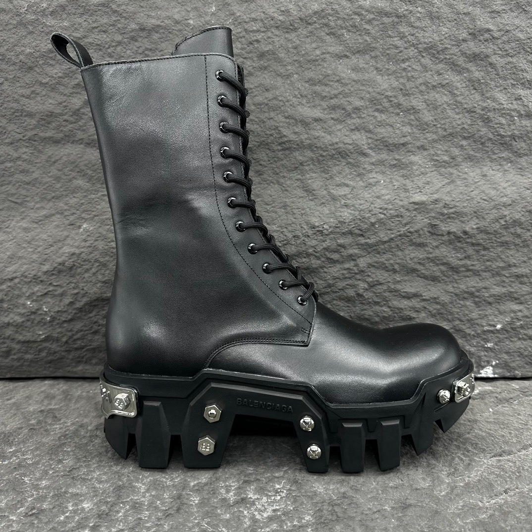 Shoe Men's Boots — f1e78f3b Angle 1