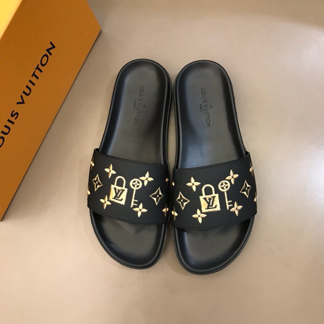 Shoe Men's Sandals Collection — 0e68605f Angle 1
