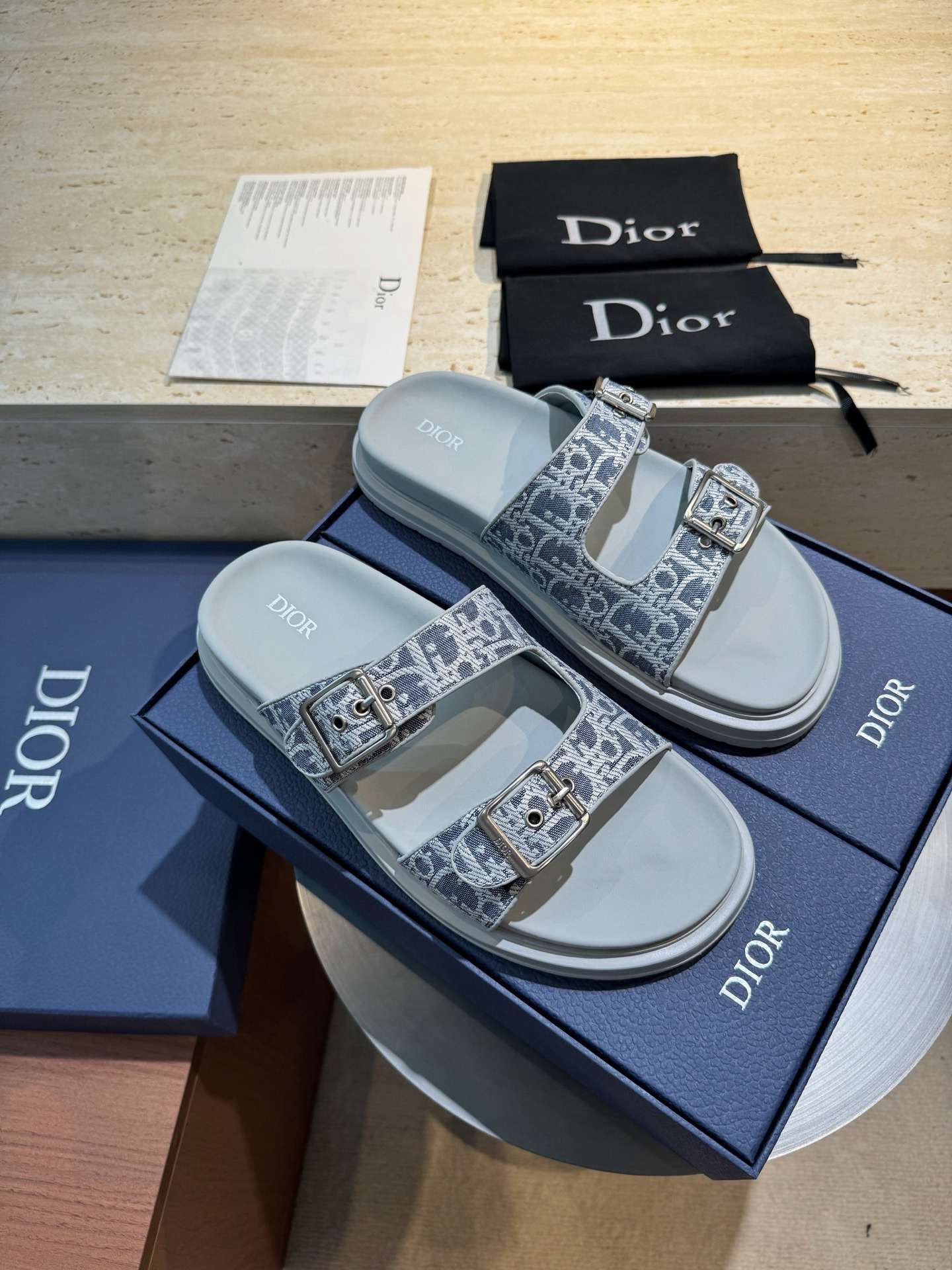 Shoe Men's Sandals Collection — 9bfc0dbf Angle 1