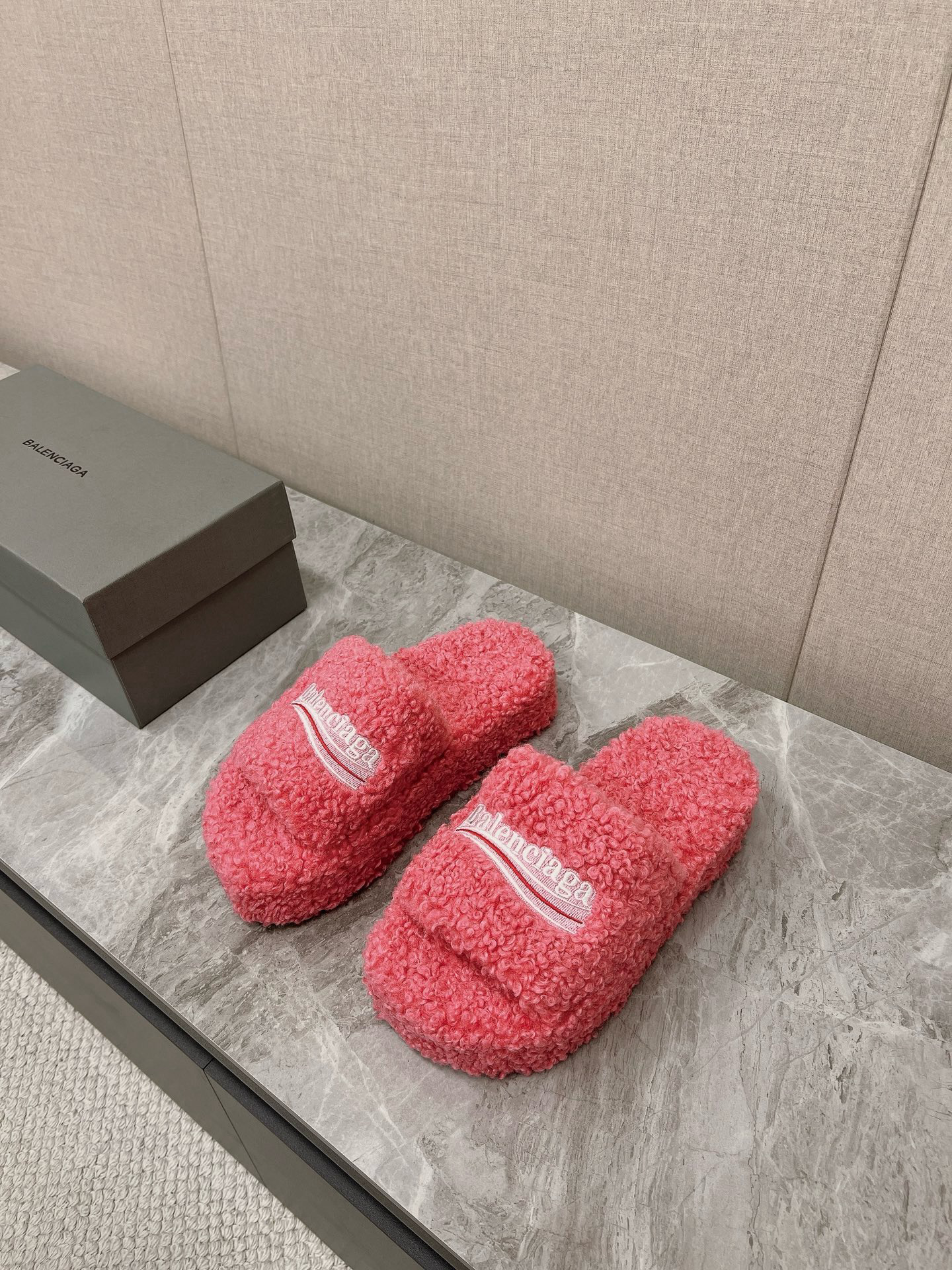 Shoe Men's Sandals Collection — 9d1a1a0e Angle 1