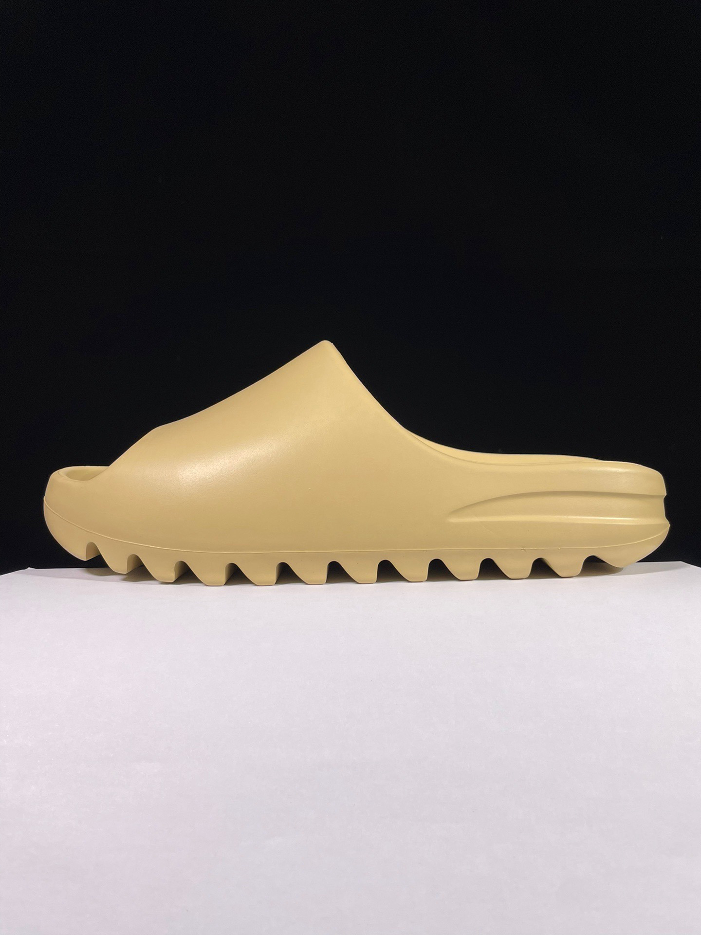 Shoe Men's Sandals Collection — b0e25ae5 Angle 1