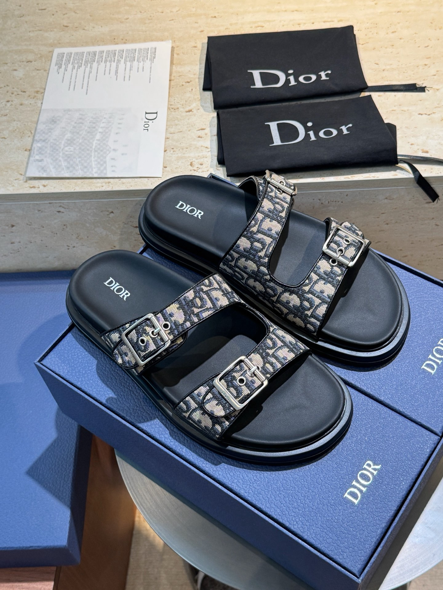 Shoe Men's Sandals Collection — bc075d59 Angle 1