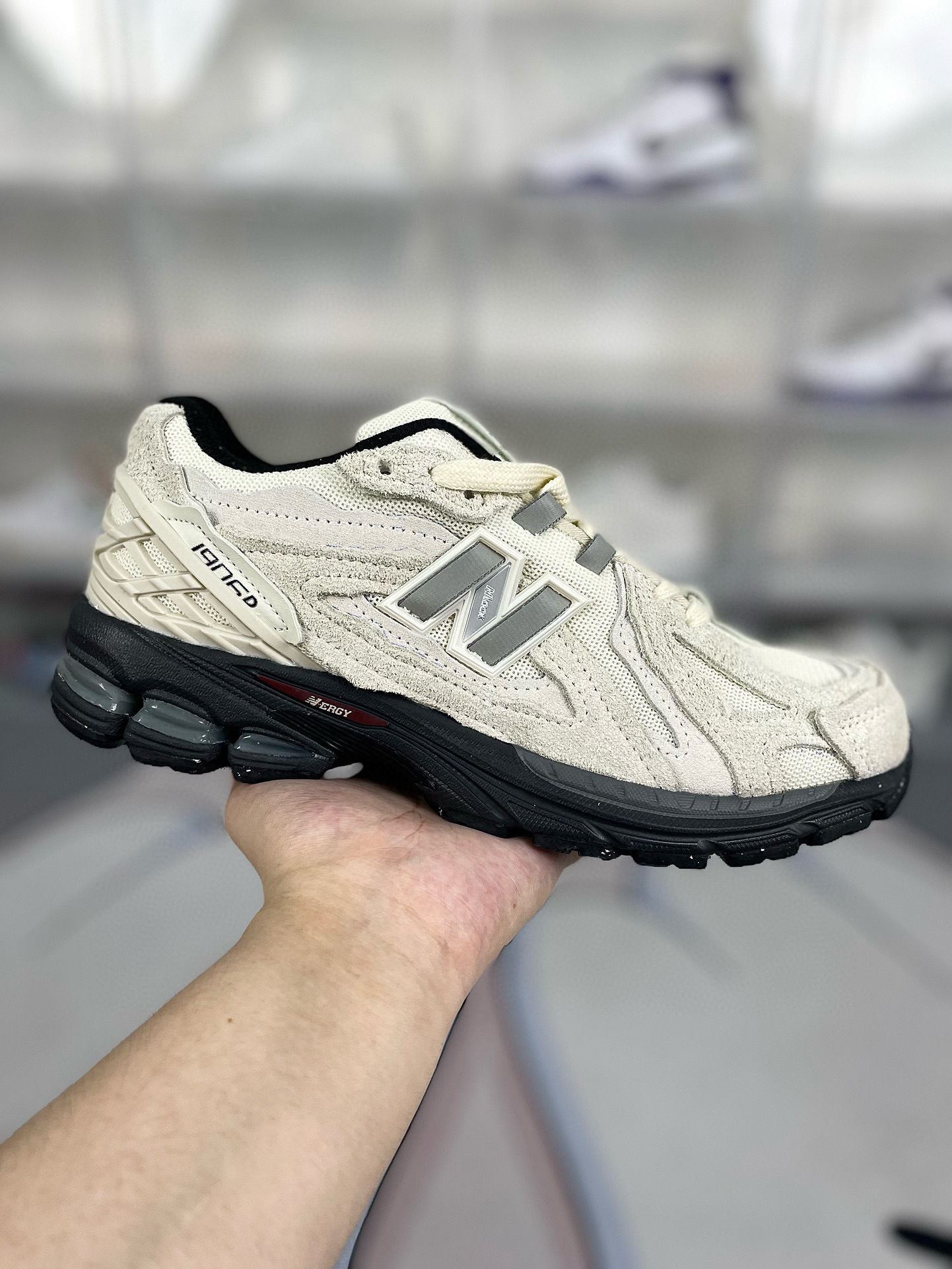 Shoe New Balance sneakers — 091e3dcc Angle 1