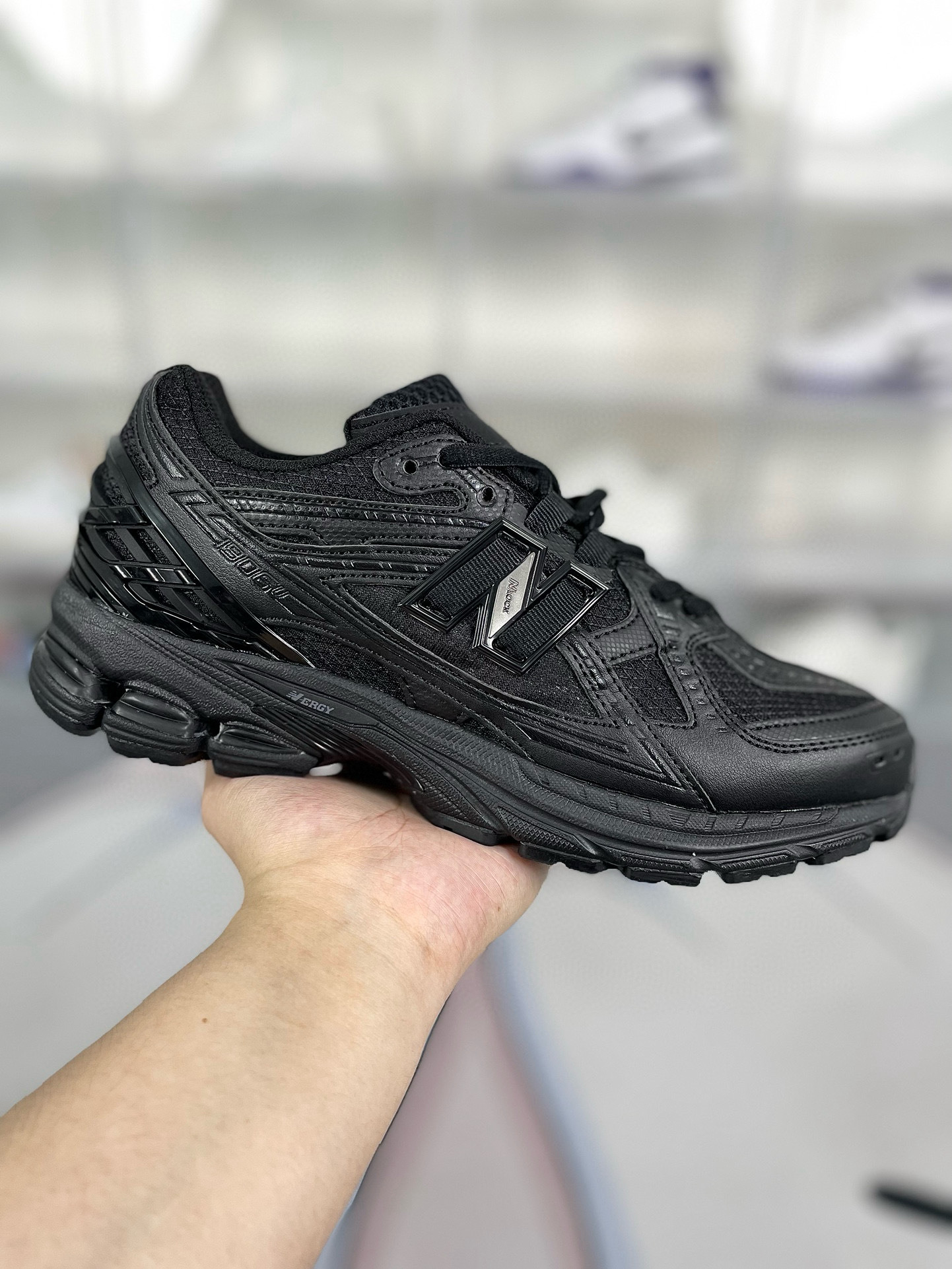 Shoe New Balance sneakers — 259495c7 Angle 1