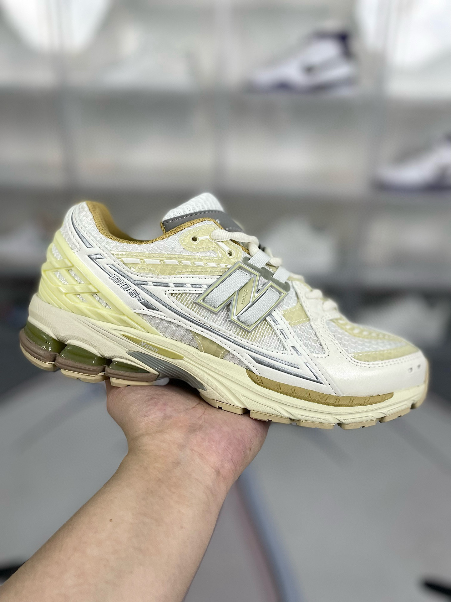 Shoe New Balance sneakers — 74dcd36f Angle 1