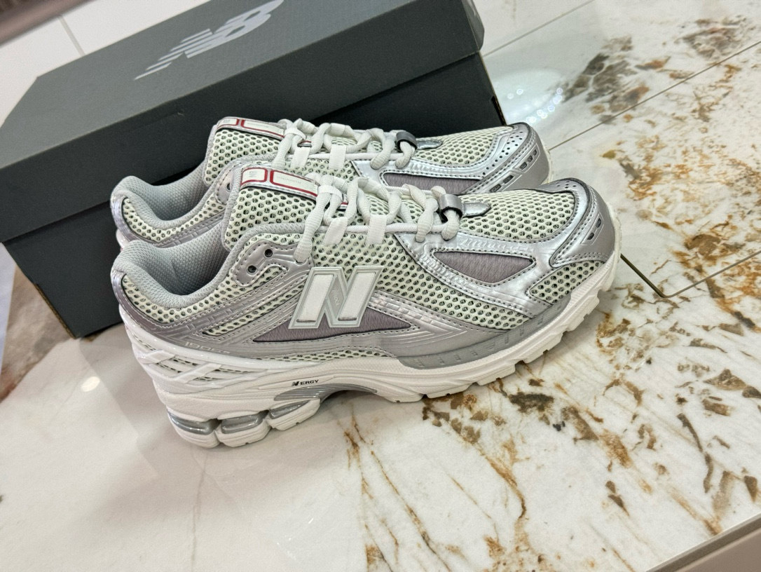 Shoe New Balance sneakers — 8aca3ef3 Angle 1