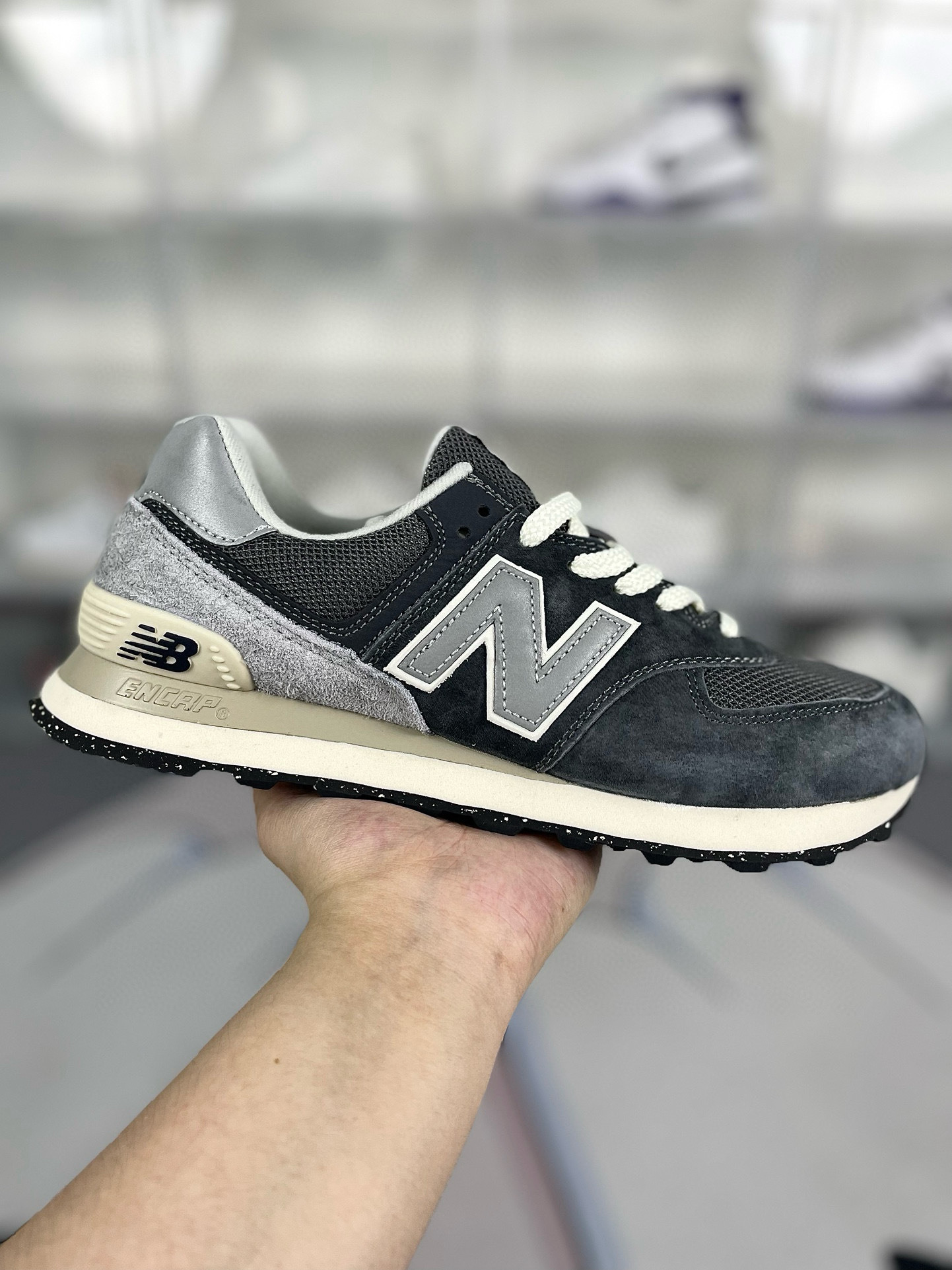 Shoe New Balance sneakers — cbb442de Angle 1