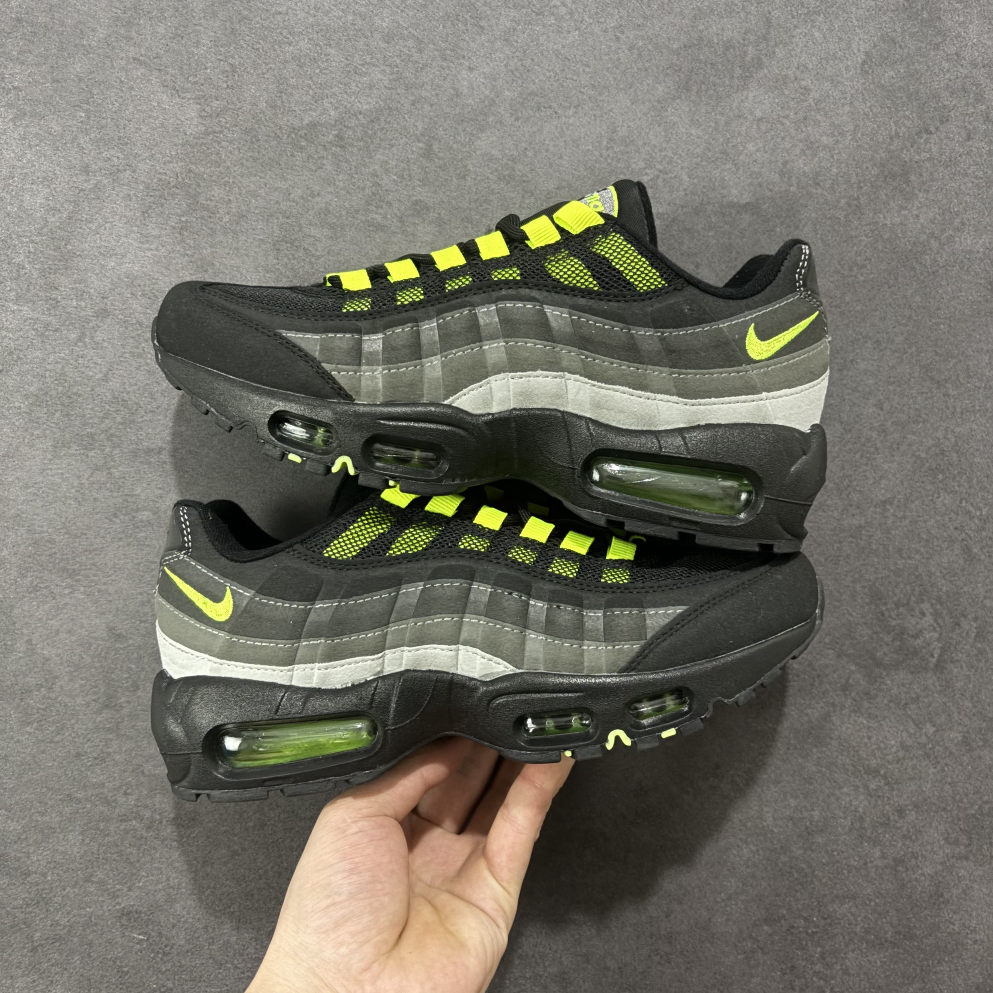 Shoe Nike Shoes — 173281e2 Angle 1