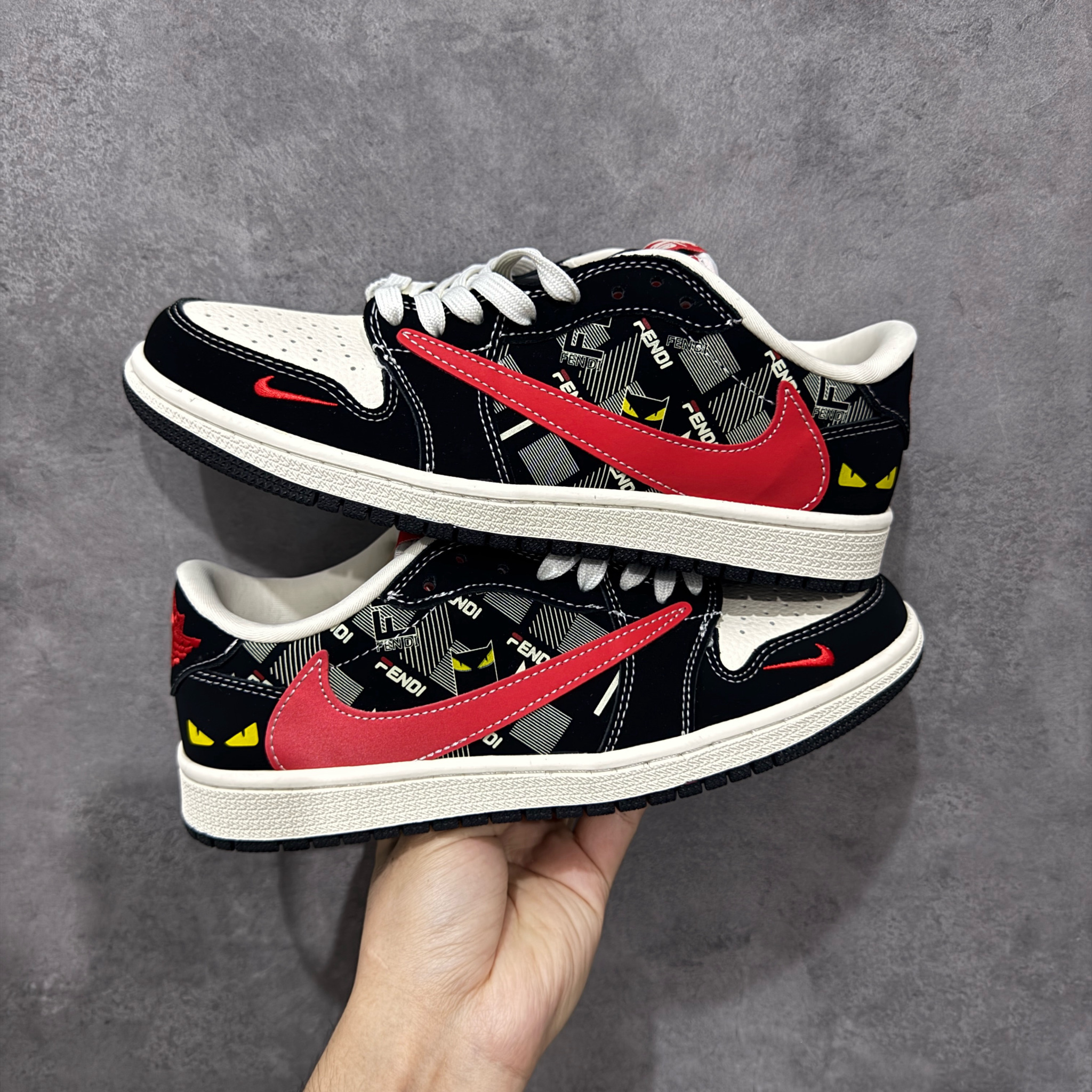 Shoe Nike Shoes — 4d485634 Angle 1