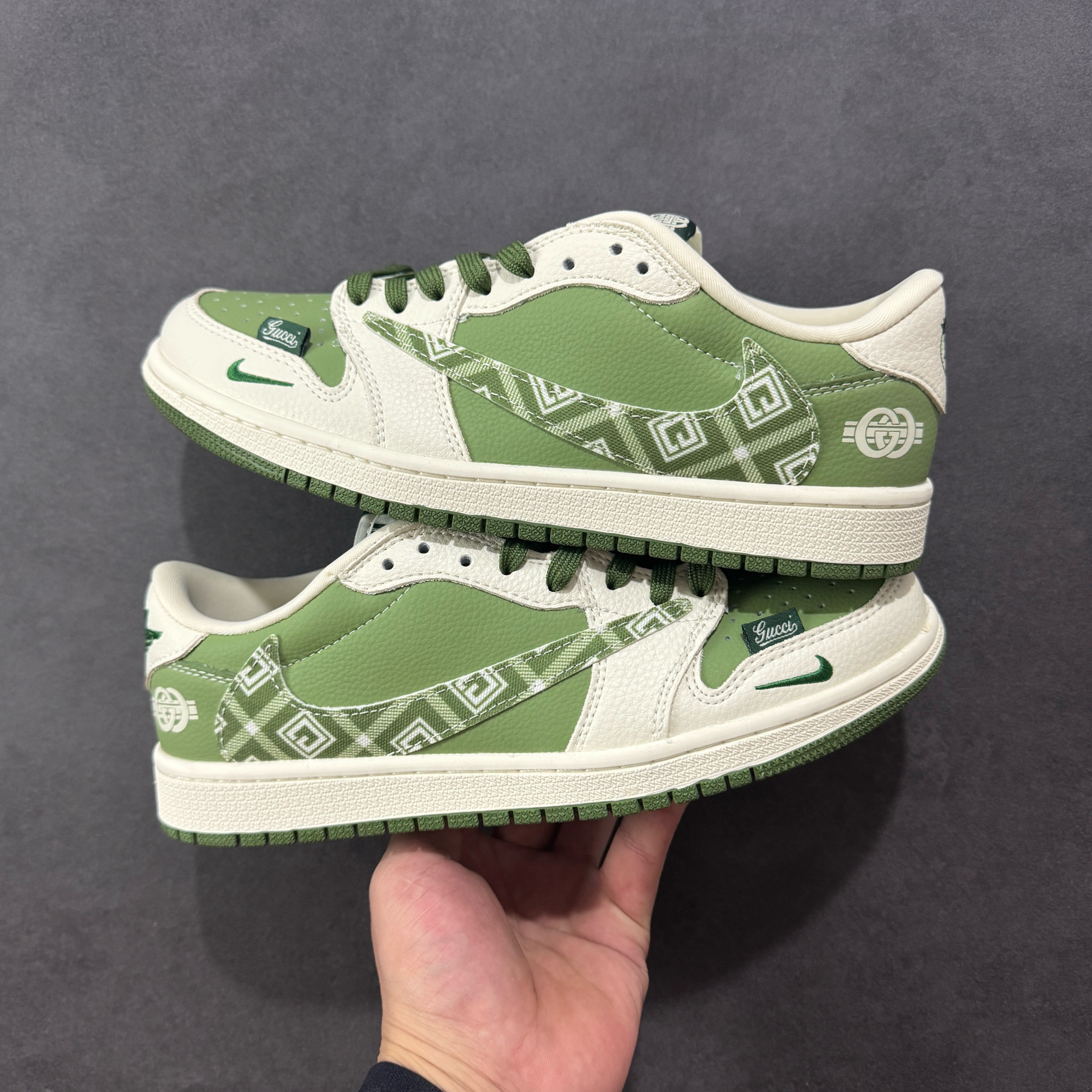 Shoe Nike Shoes — b0d4722c Angle 1