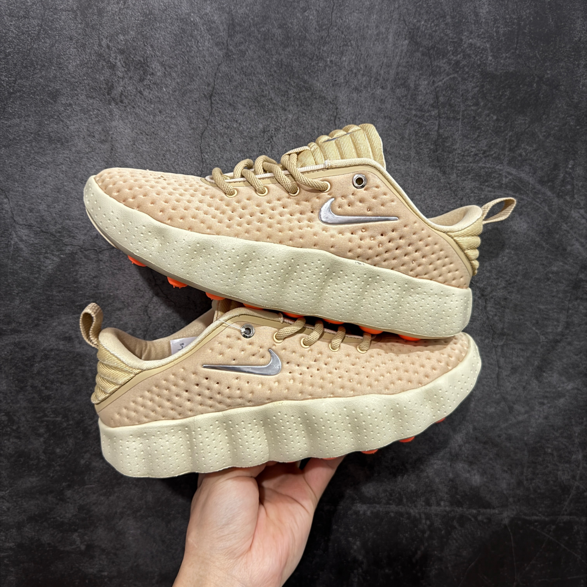 Shoe Nike Shoes — b9e5cf17 Angle 1