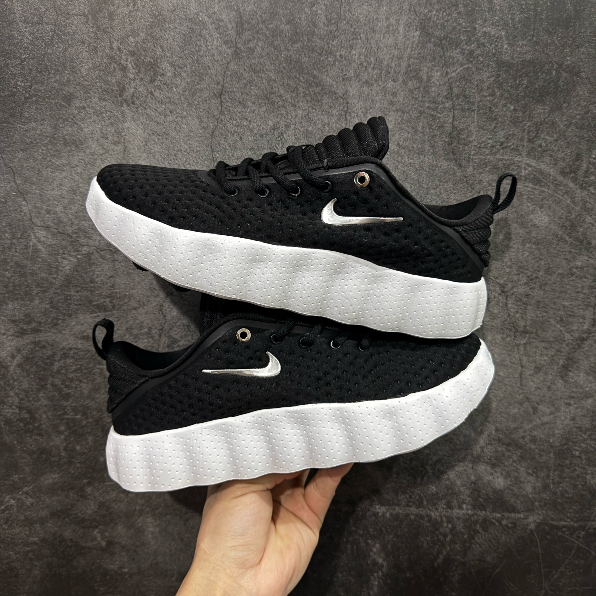 Shoe Nike Shoes — e95beca1 Angle 1