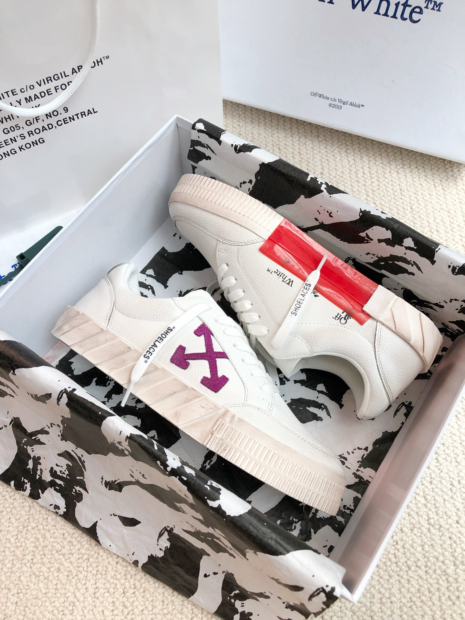 Shoe Off-White Shoes Collection — 169a495c Angle 1