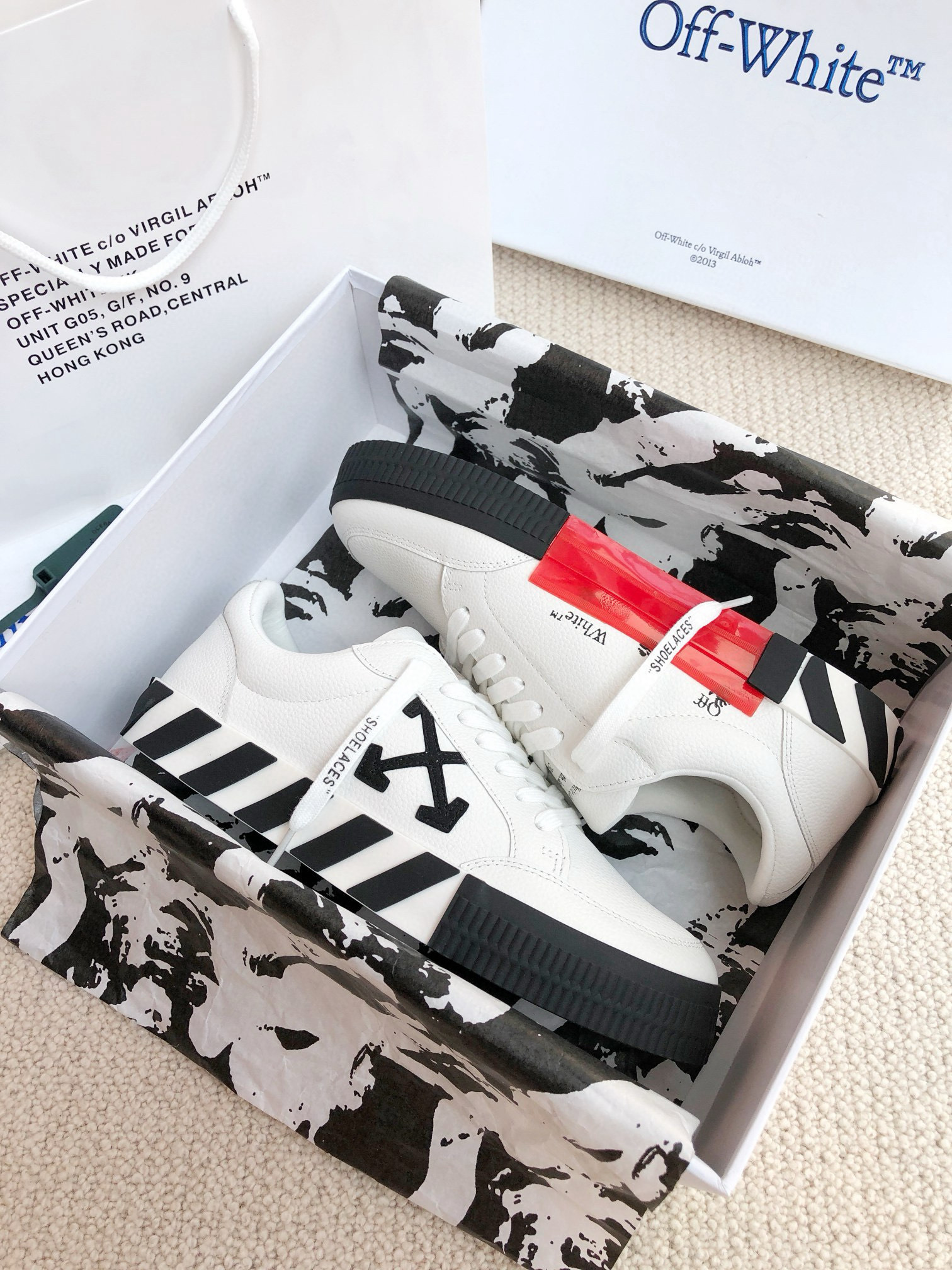 Shoe Off-White Shoes Collection — 2e12006e Angle 1