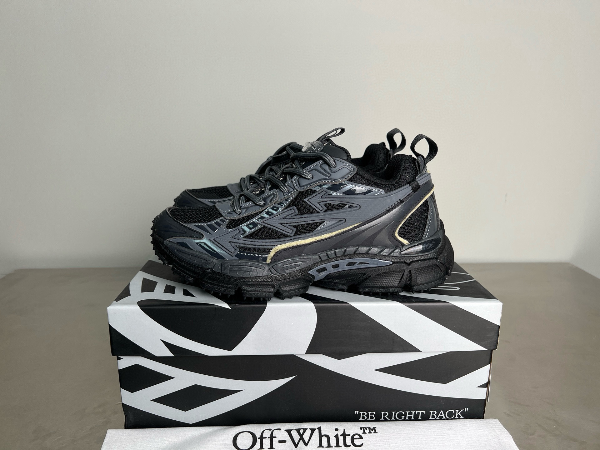 Shoe Off-White Shoes Collection — 675f5183 Angle 1