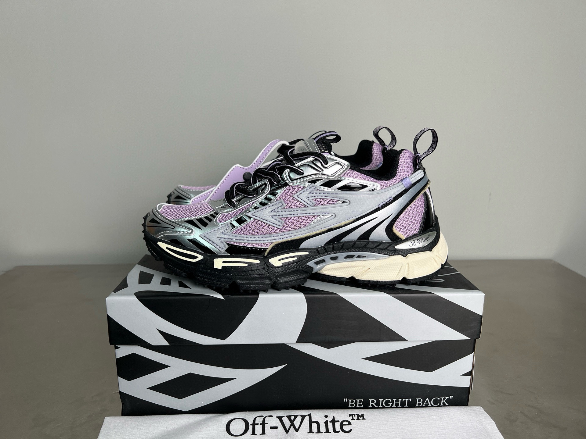 Shoe Off-White Shoes Collection — f0fef743 Angle 1