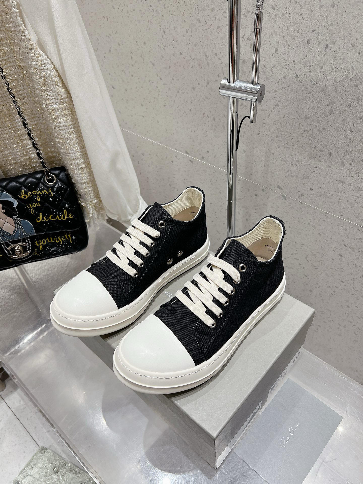 Shoe Rick owens — 80ce96bf Angle 1