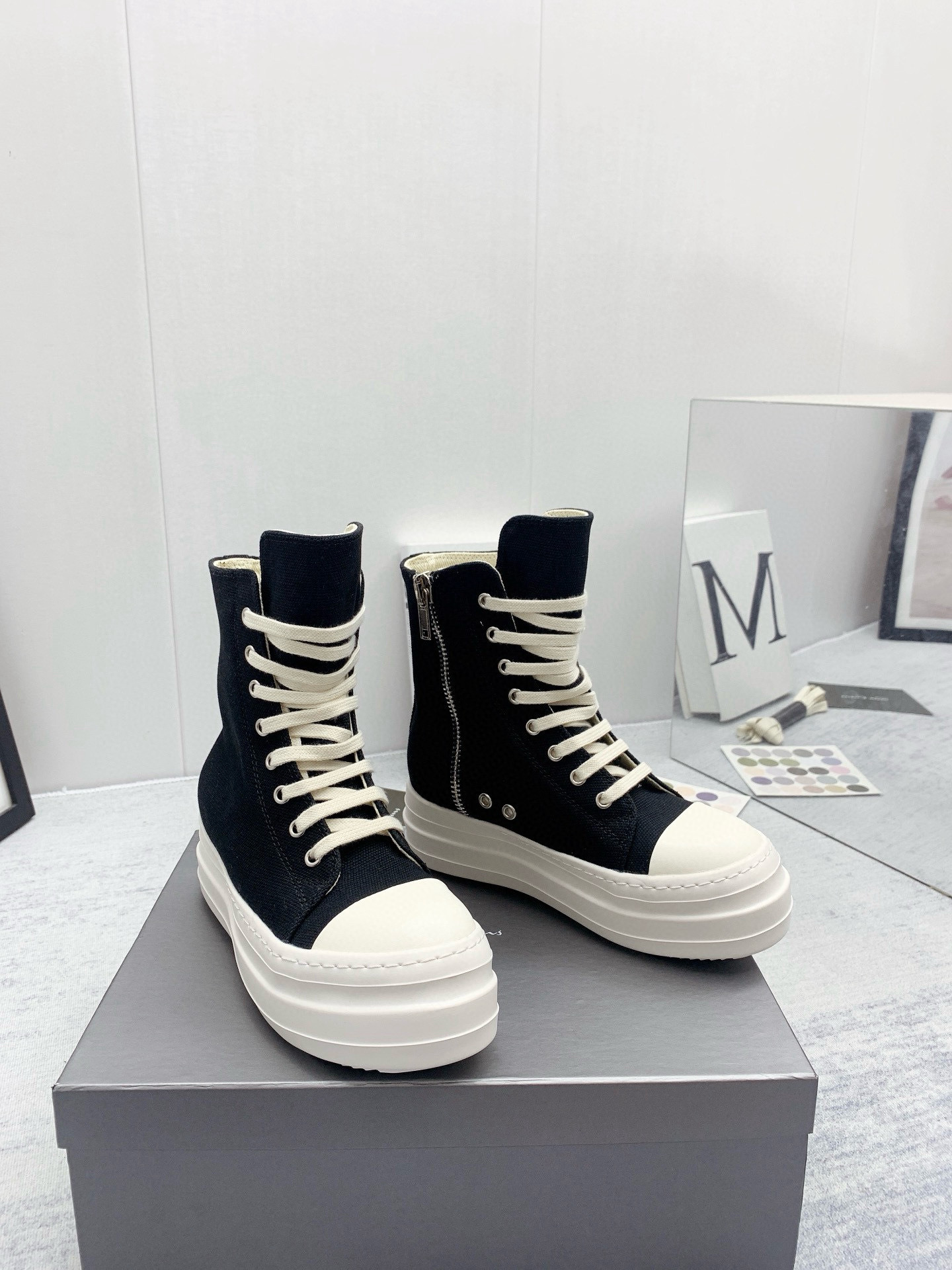 Shoe Rick owens — c2cba428 Angle 1