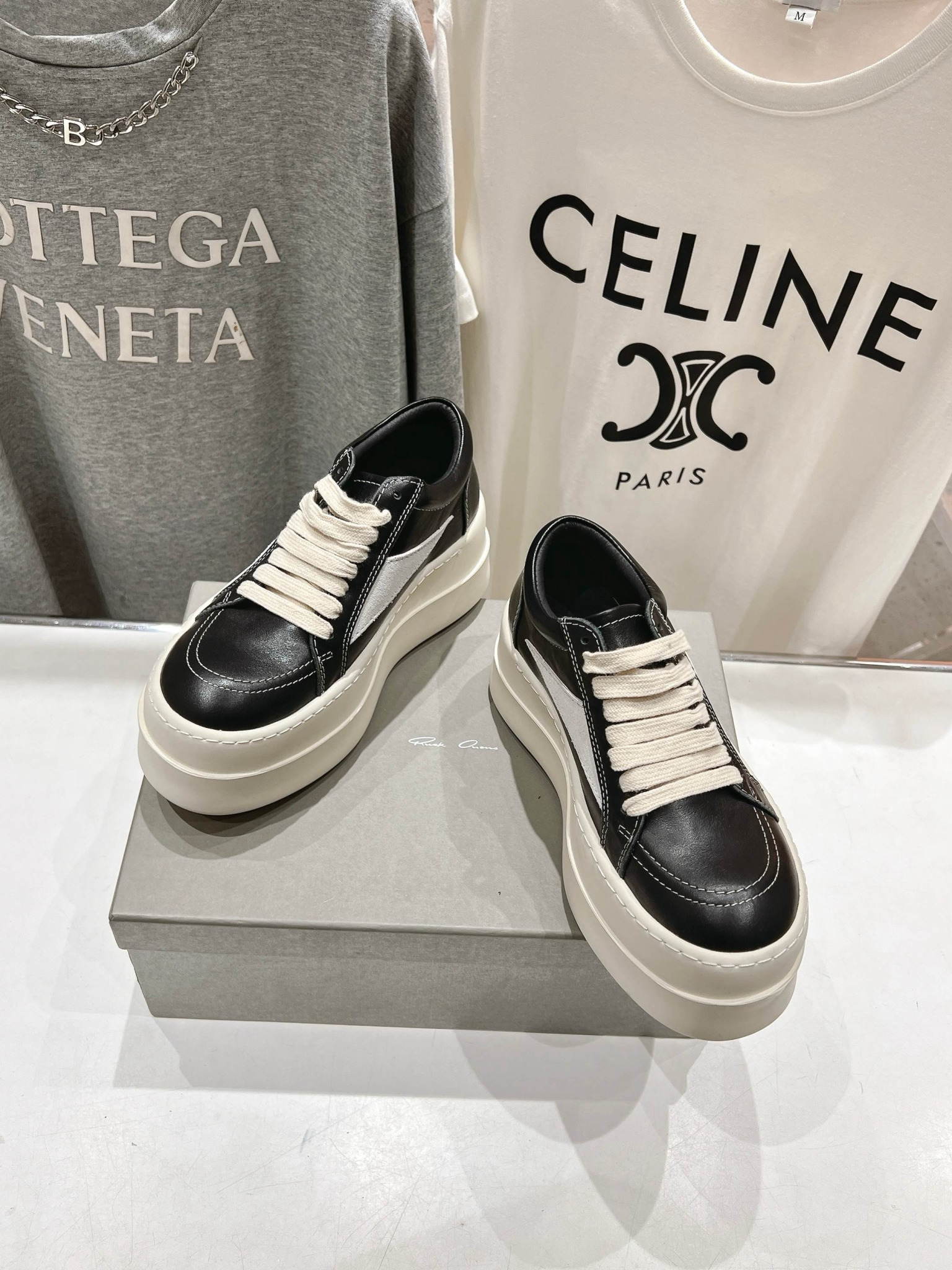 Shoe Rick owens — d148b384 Angle 1