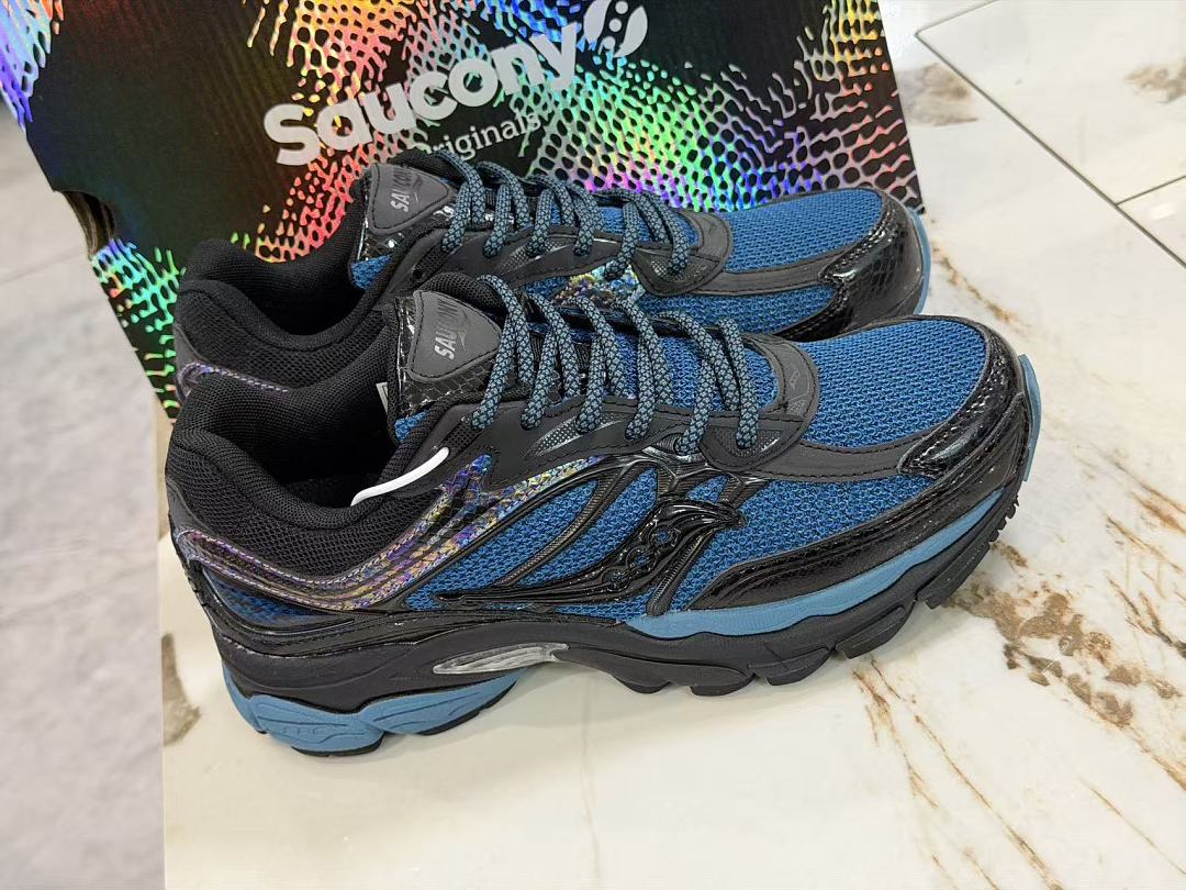 Shoe Saucony — 560a722a Angle 1