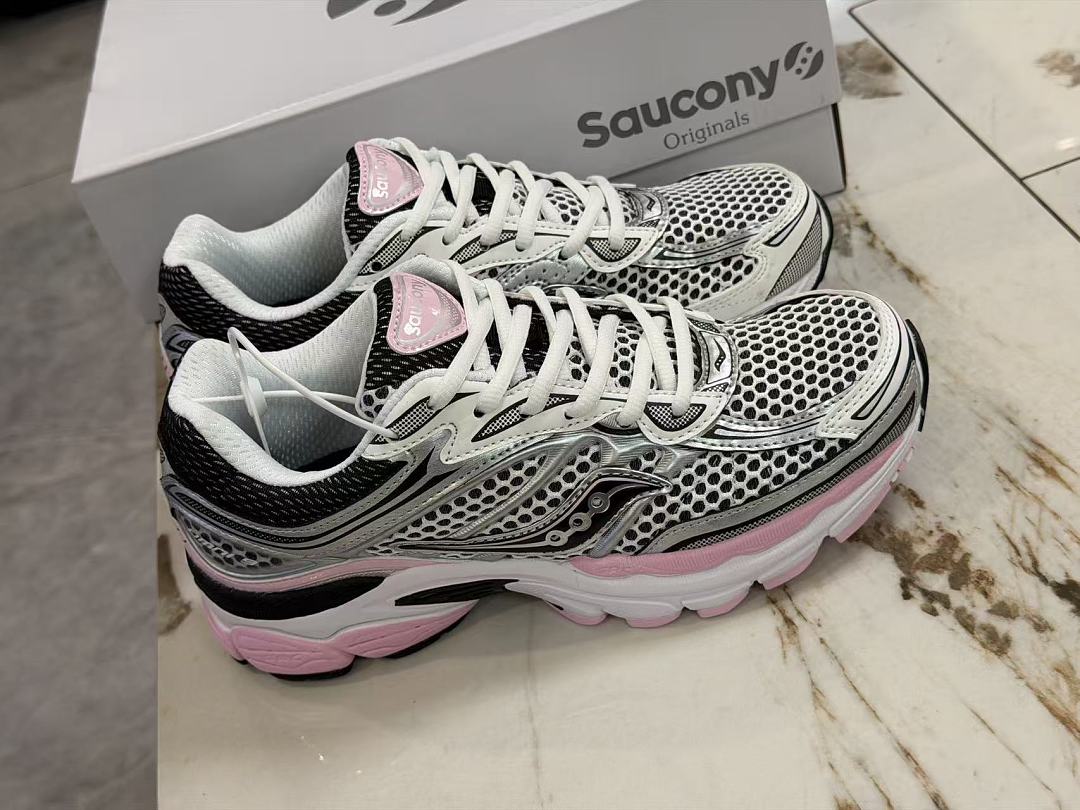 Shoe Saucony — 7704cd58 Angle 1