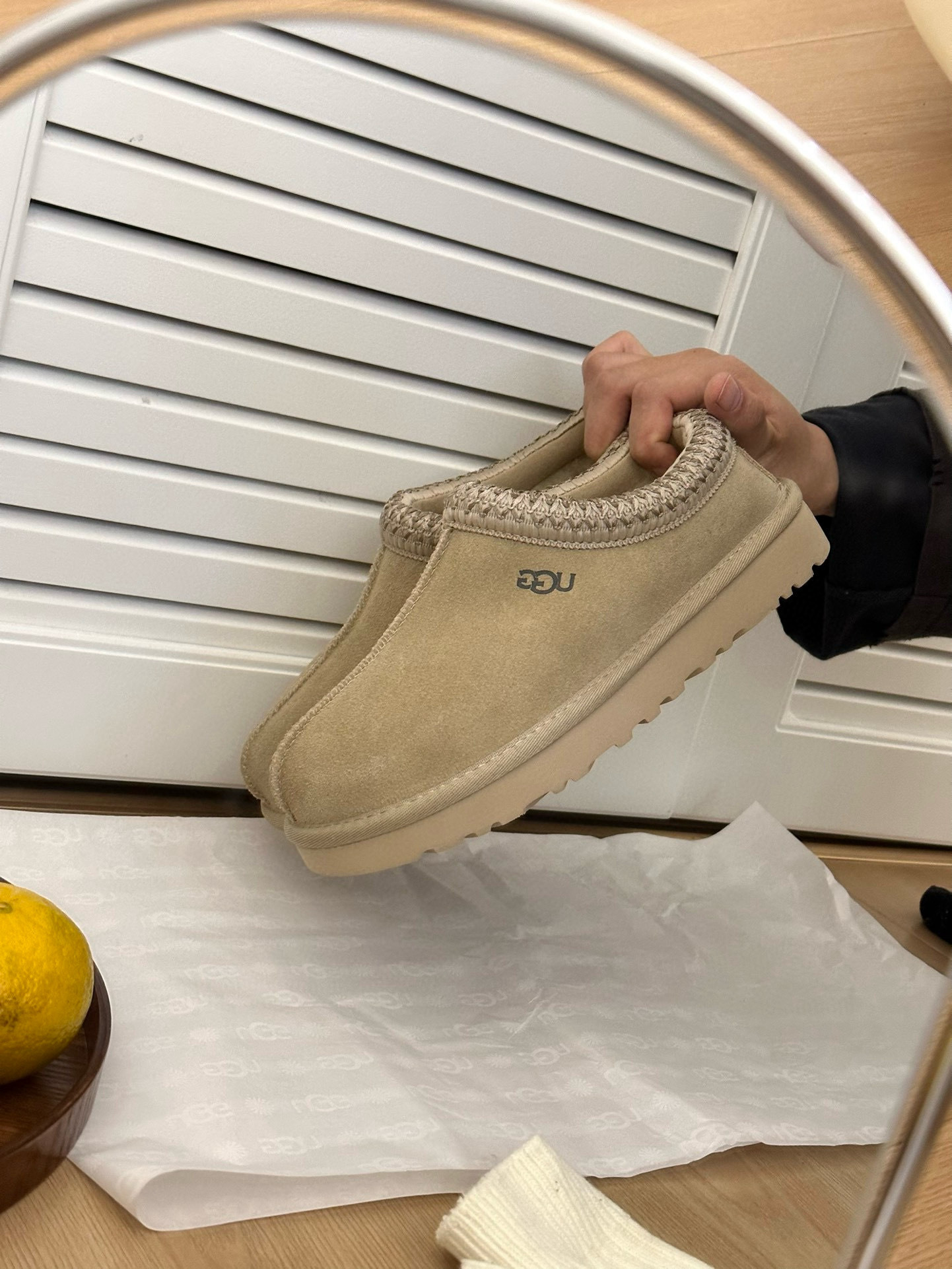 Shoe Ugg series — 27417012 Angle 1