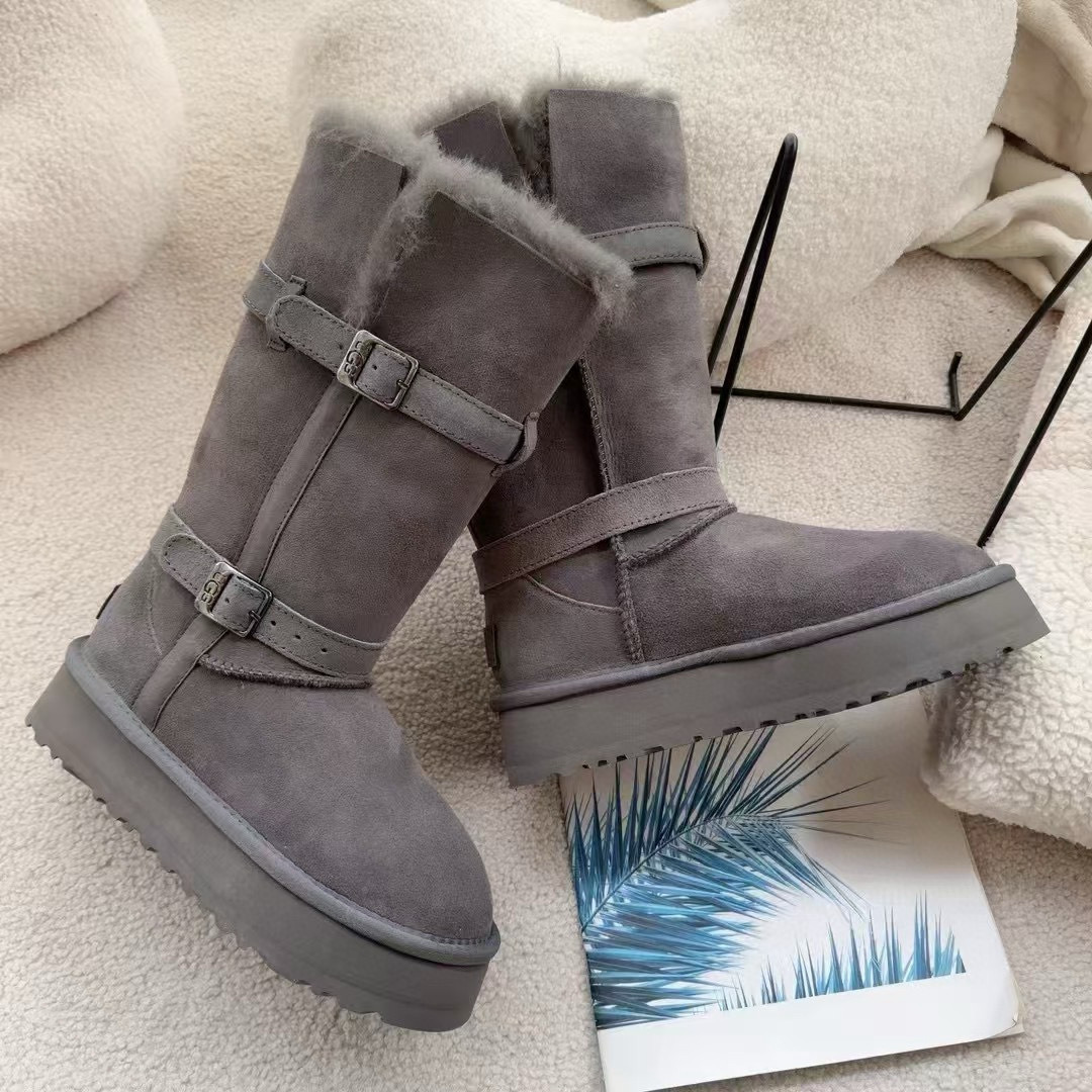 Shoe Ugg series — 8fb8c718 Angle 1