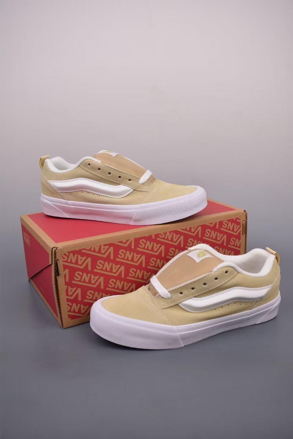 Shoe Vans Old Skool shoes — 0dacdb4d Angle 1