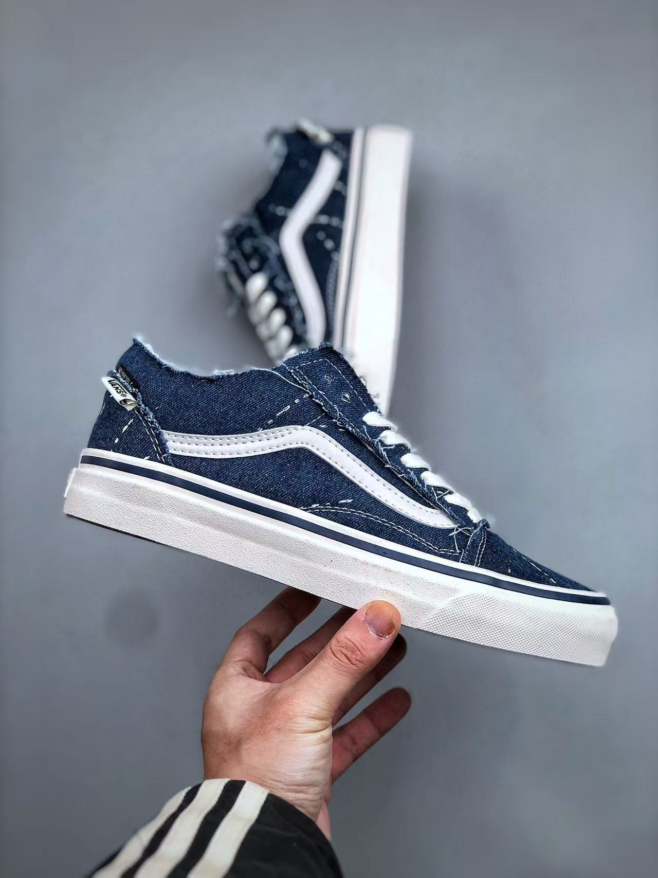 Shoe Vans Old Skool shoes — 31f9195c Angle 1