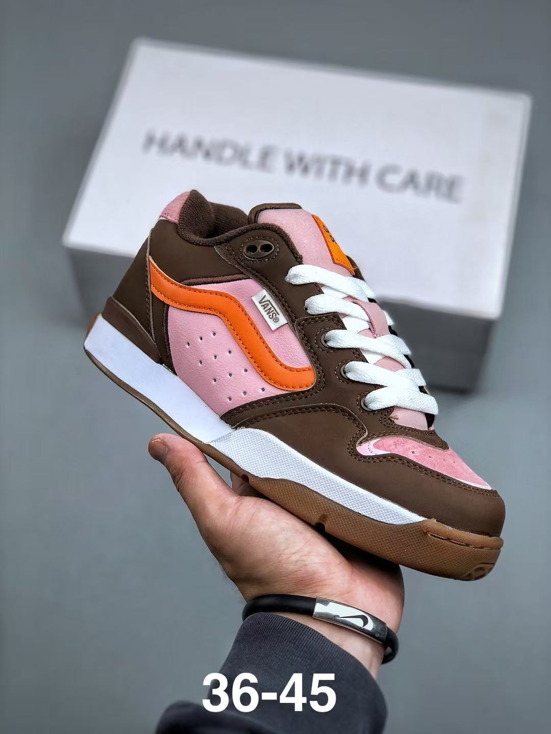Shoe Vans Old Skool shoes — 98d837f2 Angle 1