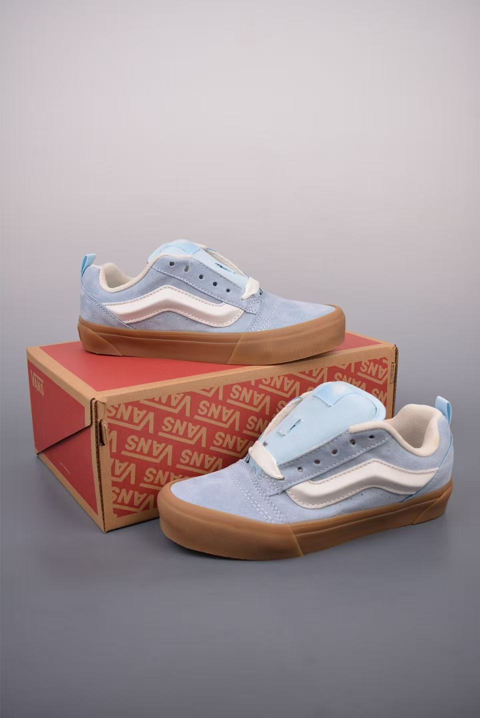 Shoe Vans Old Skool shoes — a4665399 Angle 1