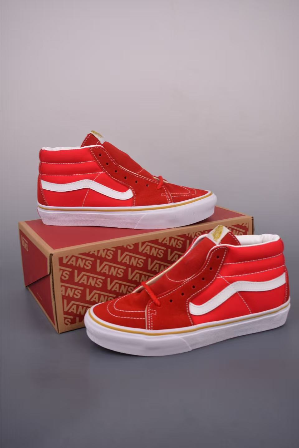 Shoe Vans Old Skool shoes — b1ba21d0 Angle 1