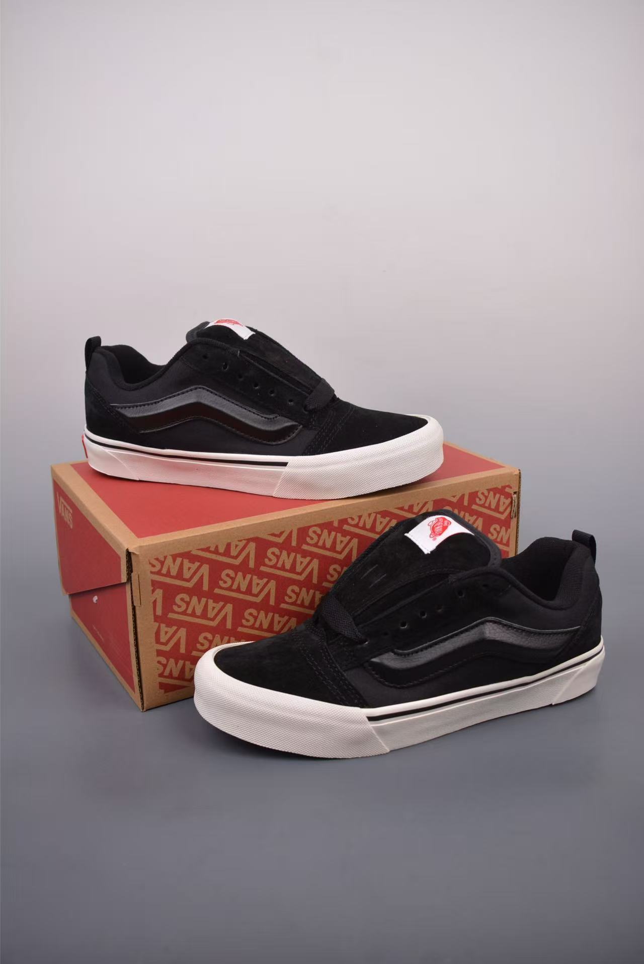 Shoe Vans Old Skool shoes — c9713f71 Angle 1
