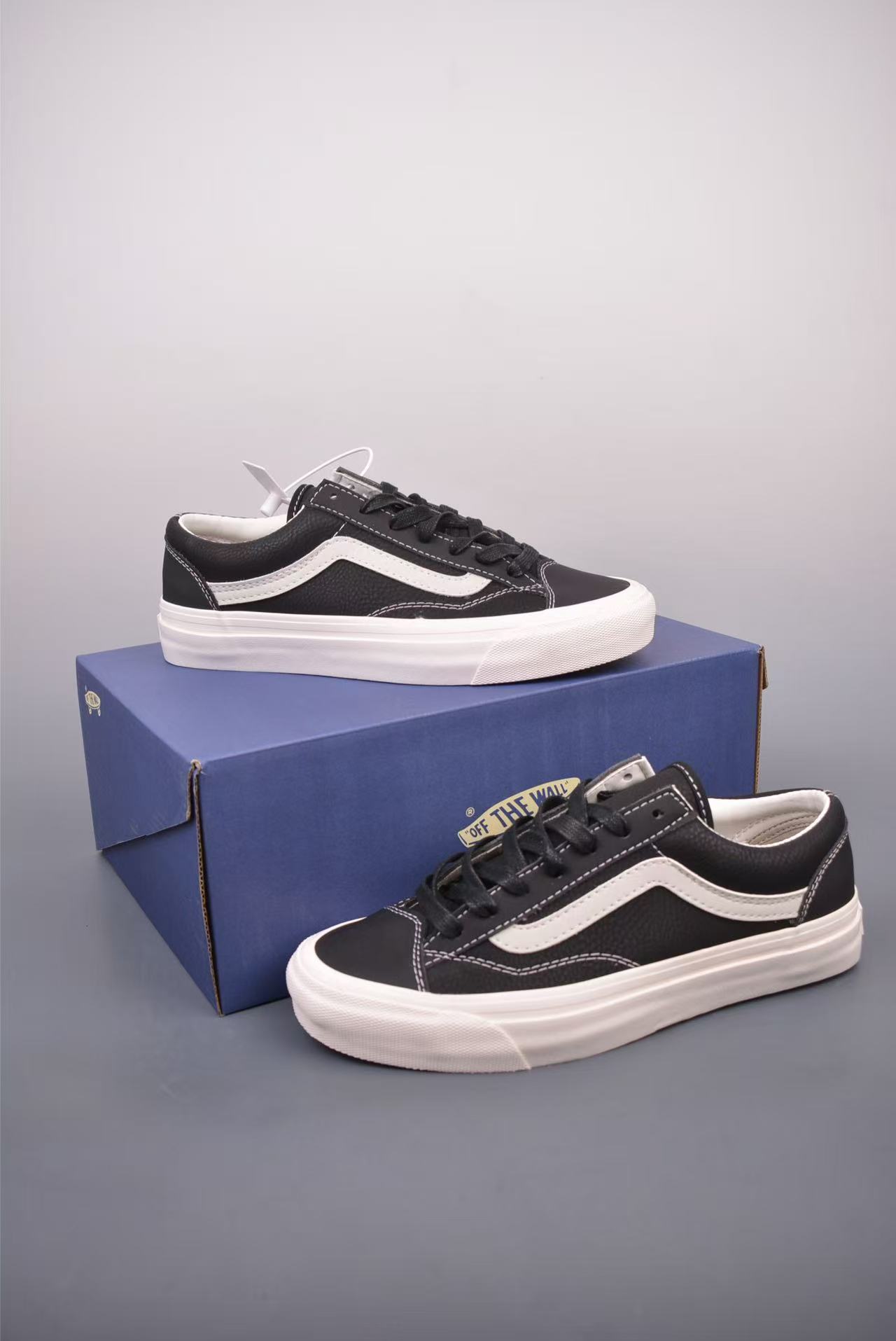 Shoe Vans Old Skool shoes — f835c693 Angle 1
