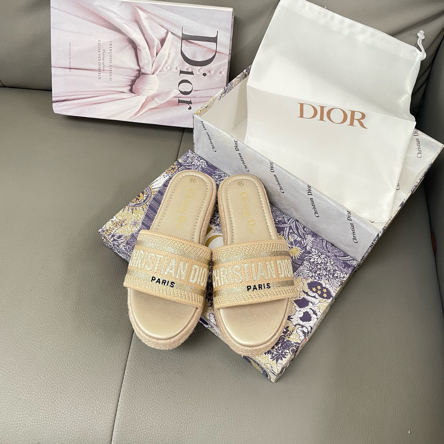 Shoe Women Sandals — 37570c69 Angle 1