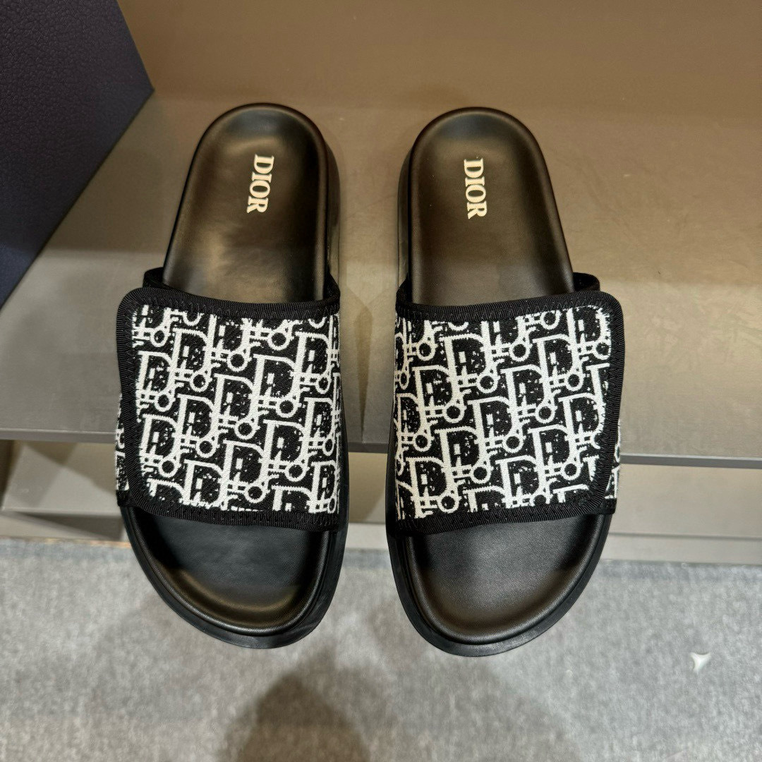 Shoe Women Sandals — 3c524688 Angle 1