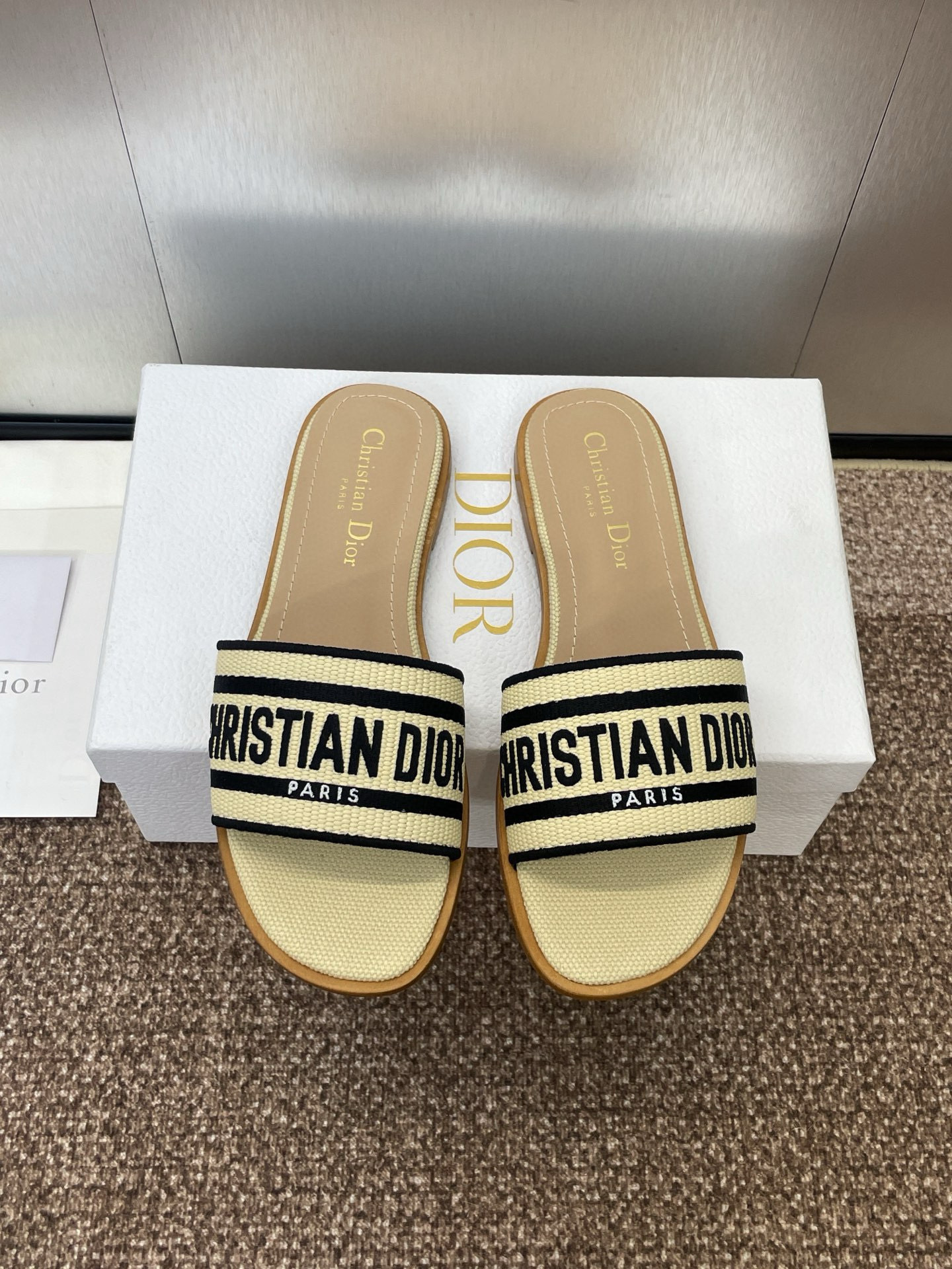 Shoe Women Sandals — 5eb7b56f Angle 1