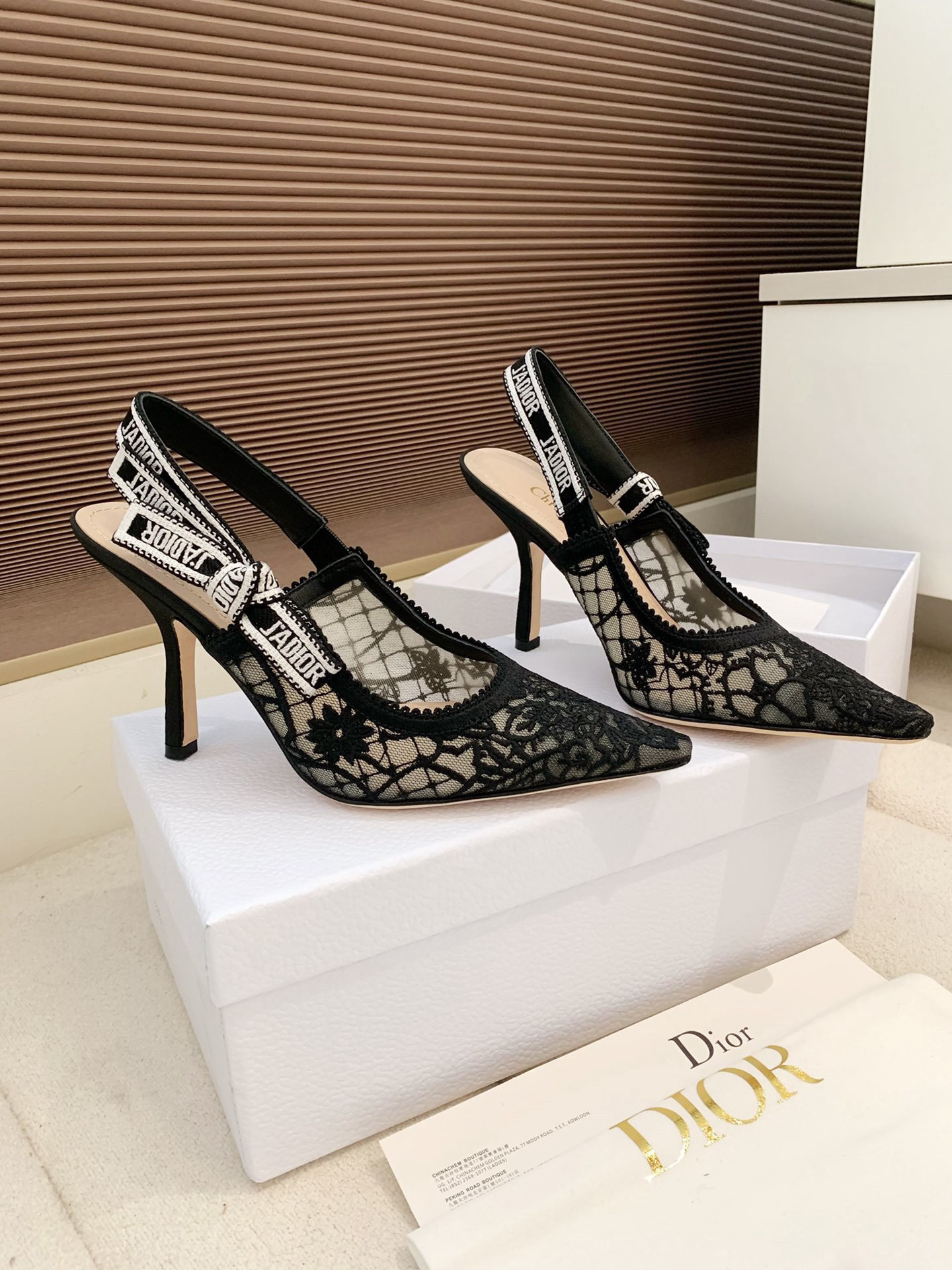 Shoe Women Sandals — 9a7ee589 Angle 1