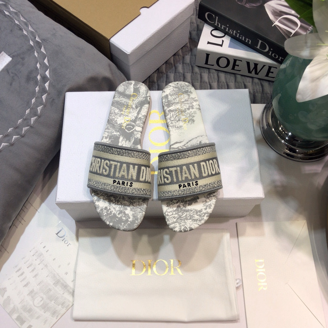 Shoe Women Sandals — b70f80d2 Angle 1