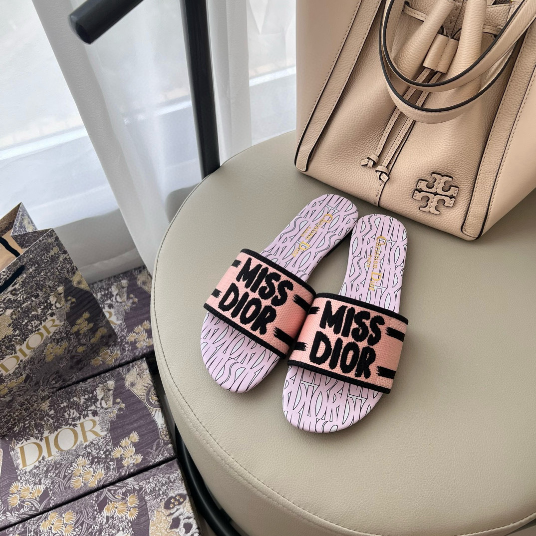 Shoe Women Sandals — bbc26193 Angle 1