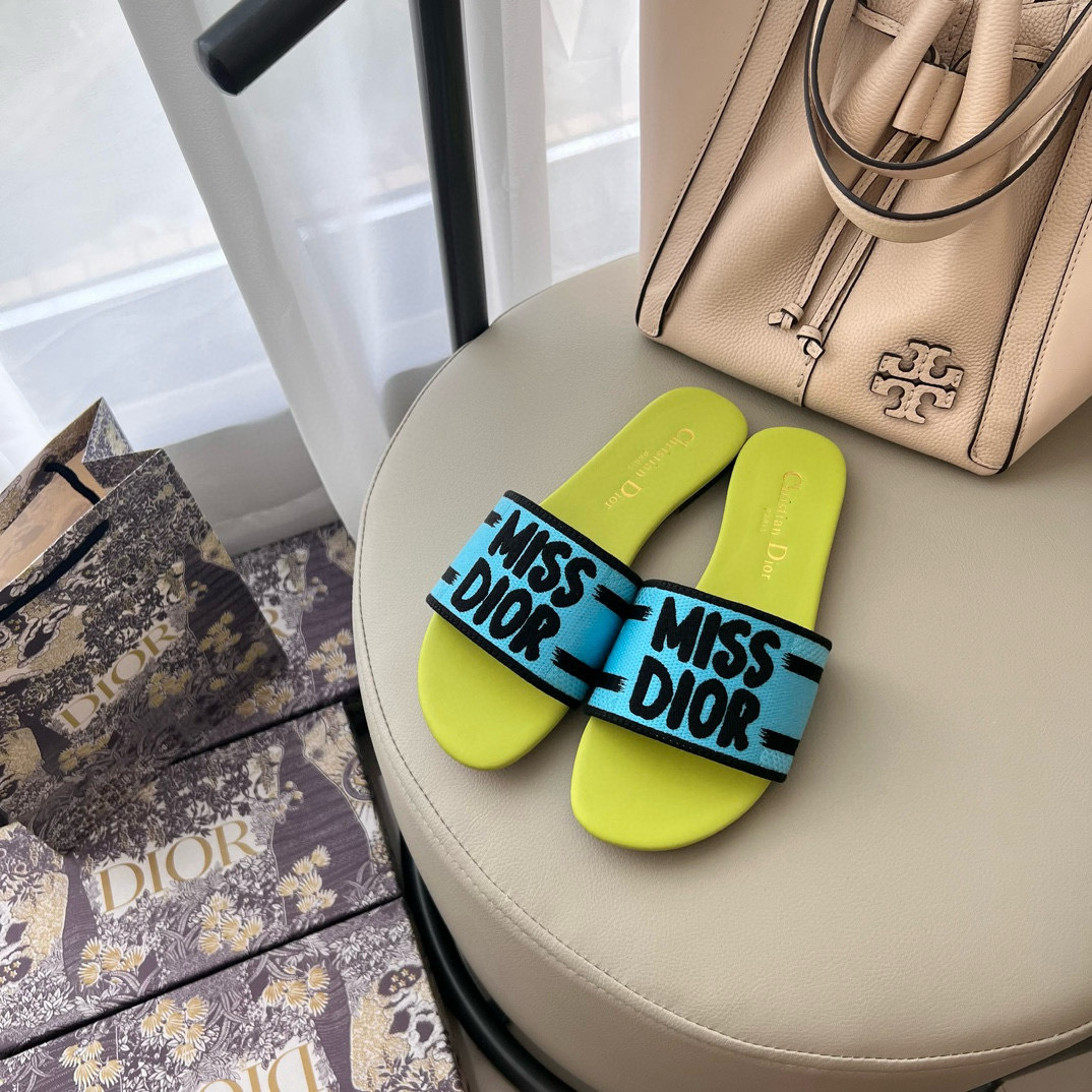 Shoe Women Sandals — c1bc1ef4 Angle 1